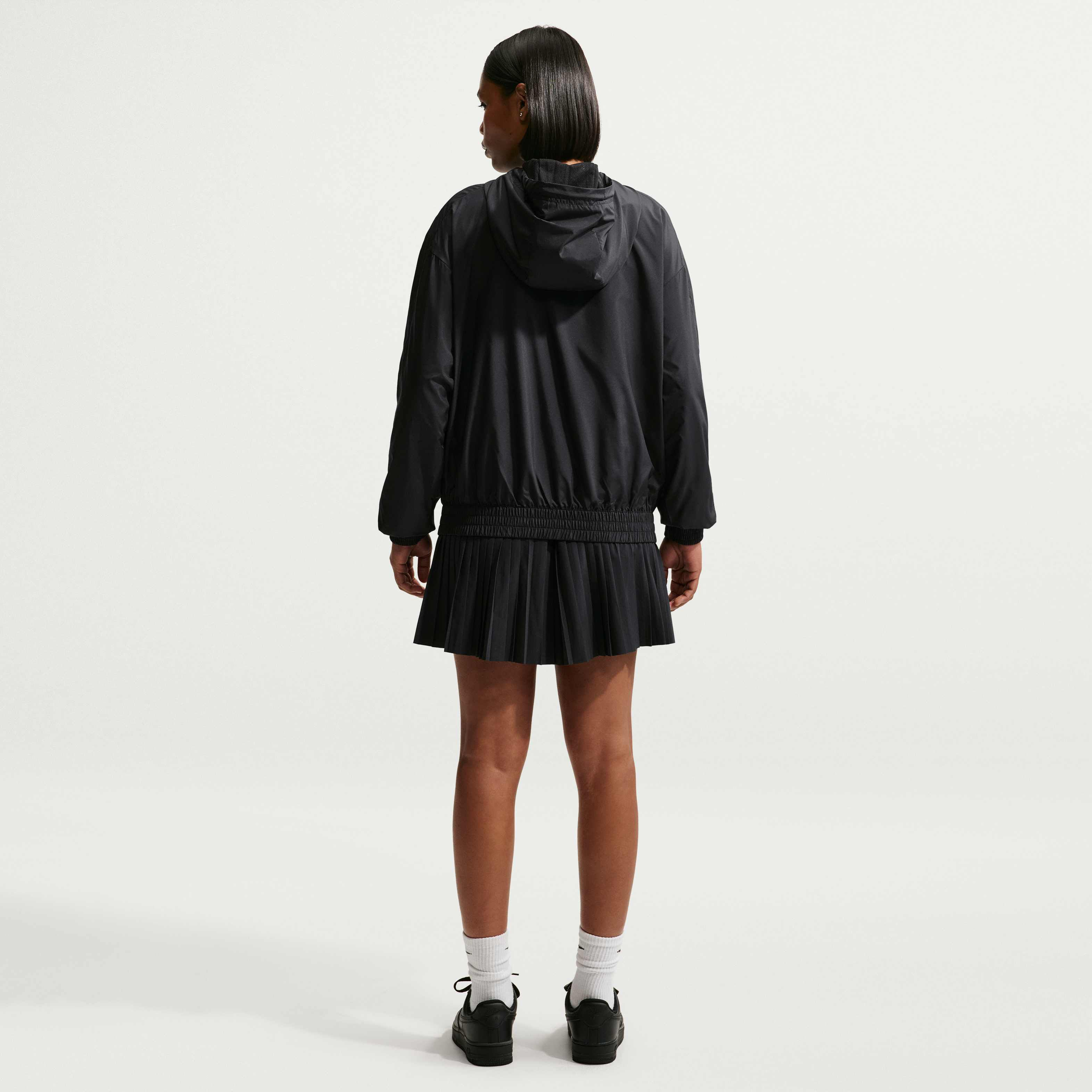 Nike Sportswear Classic Wovens image number 4