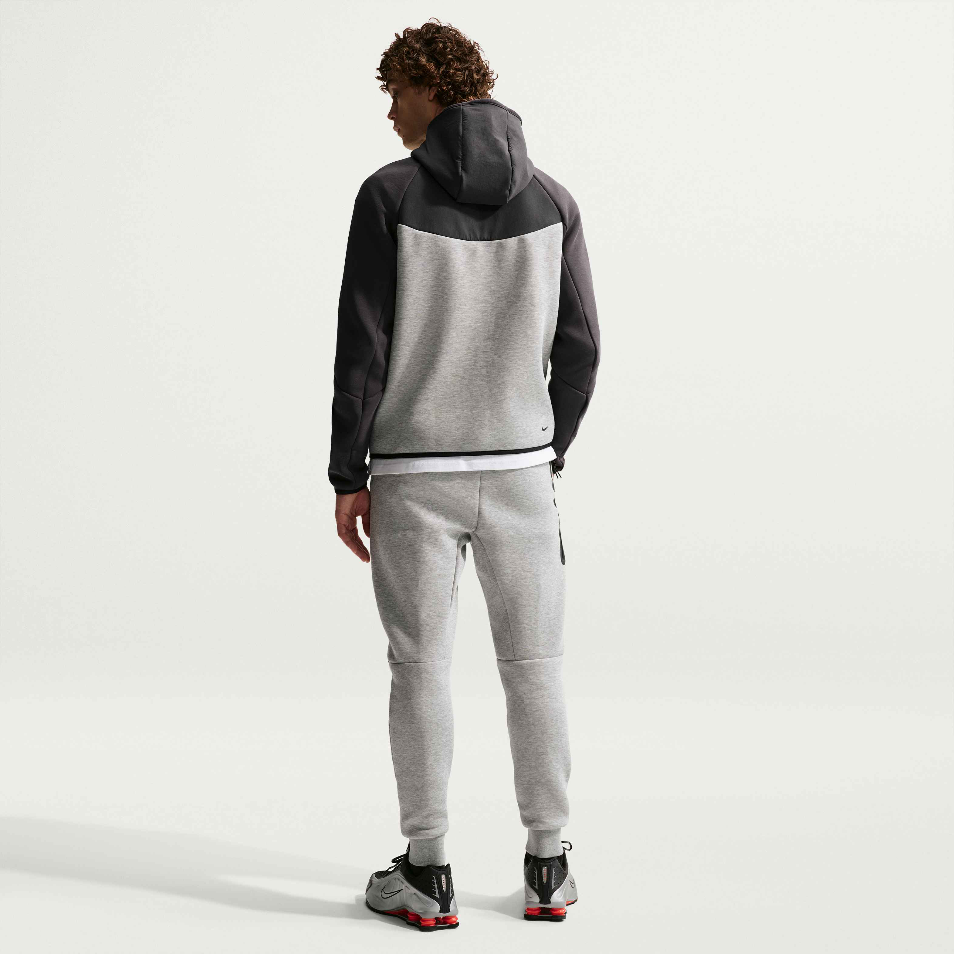 Nike Tech image number 4