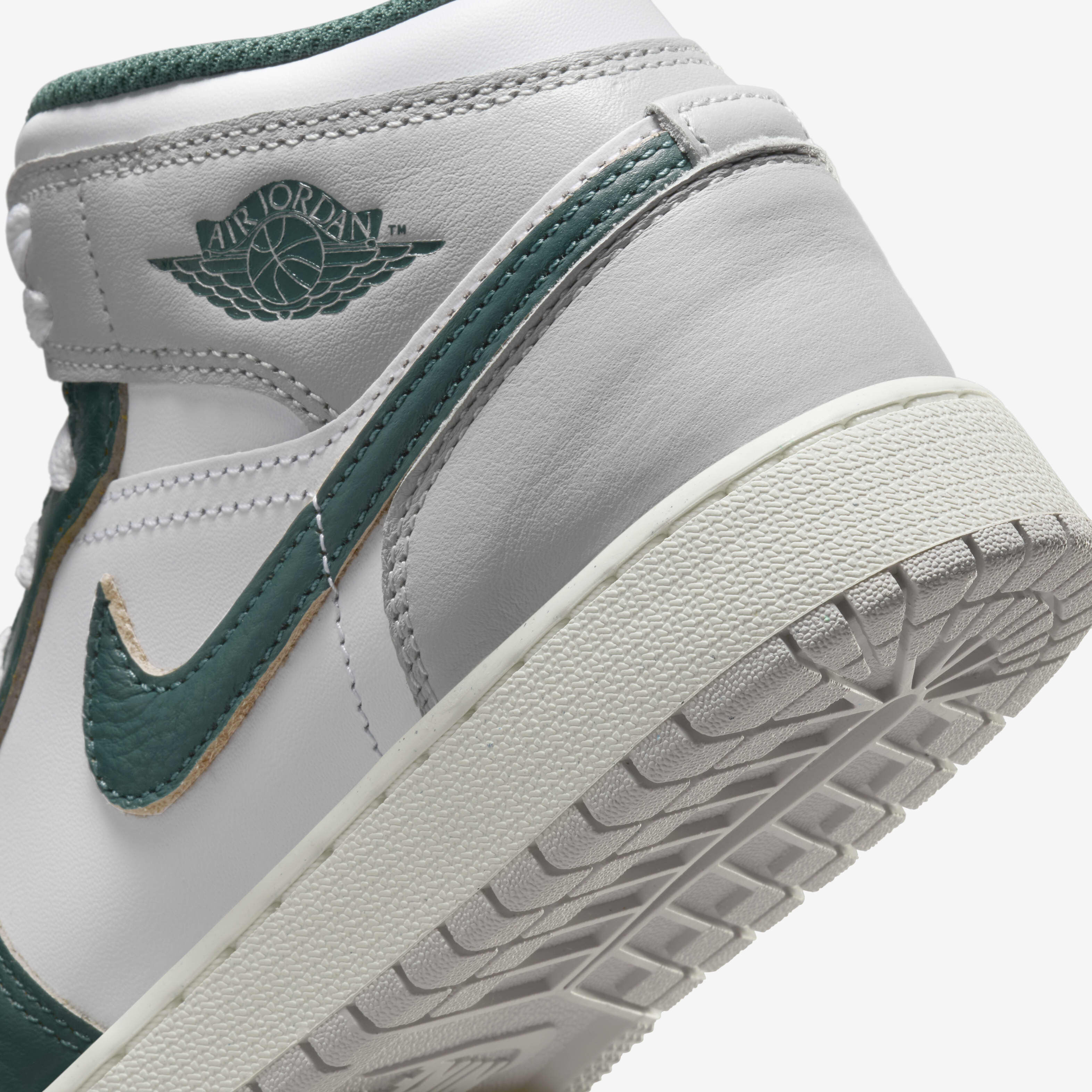 Buy Air Jordan 1 Mid SE Older Kids' Shoes - White/Sail