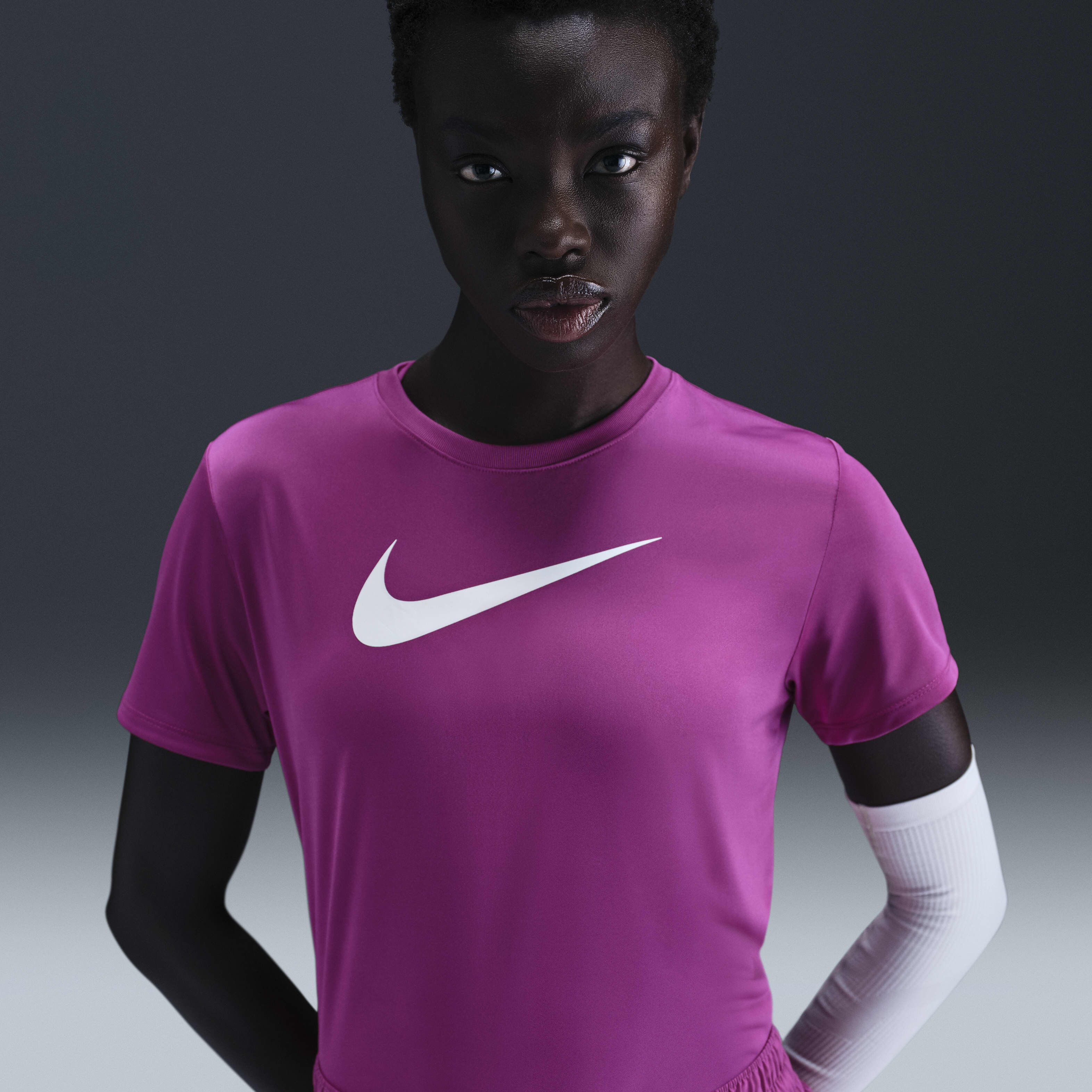 Buy Nike Women's Dri-FIT Graphic T-Shirt Hot Fuchsia Nike