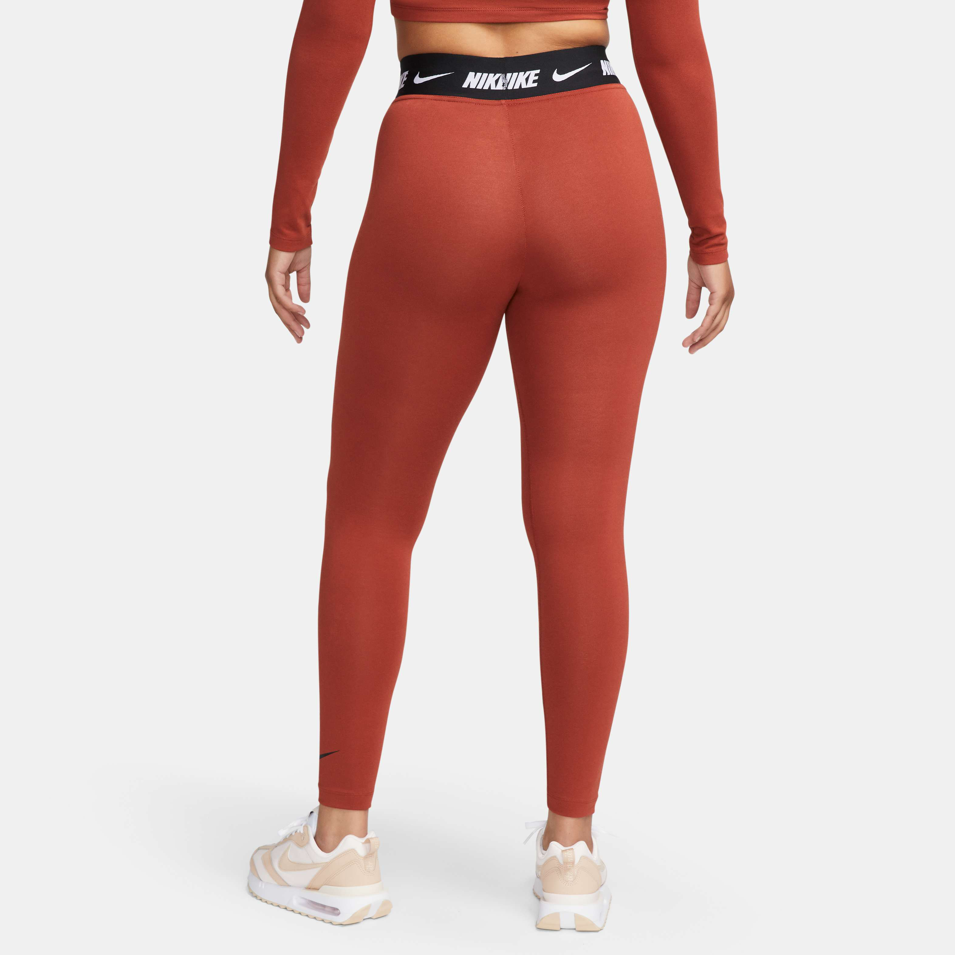 Nike Sportswear Club image number 1