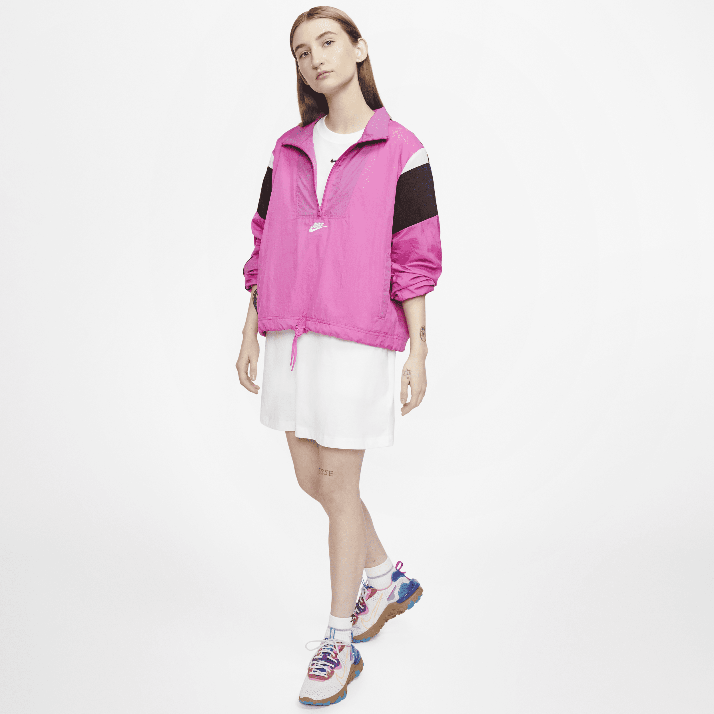 Nike Sportswear Essential image number 3