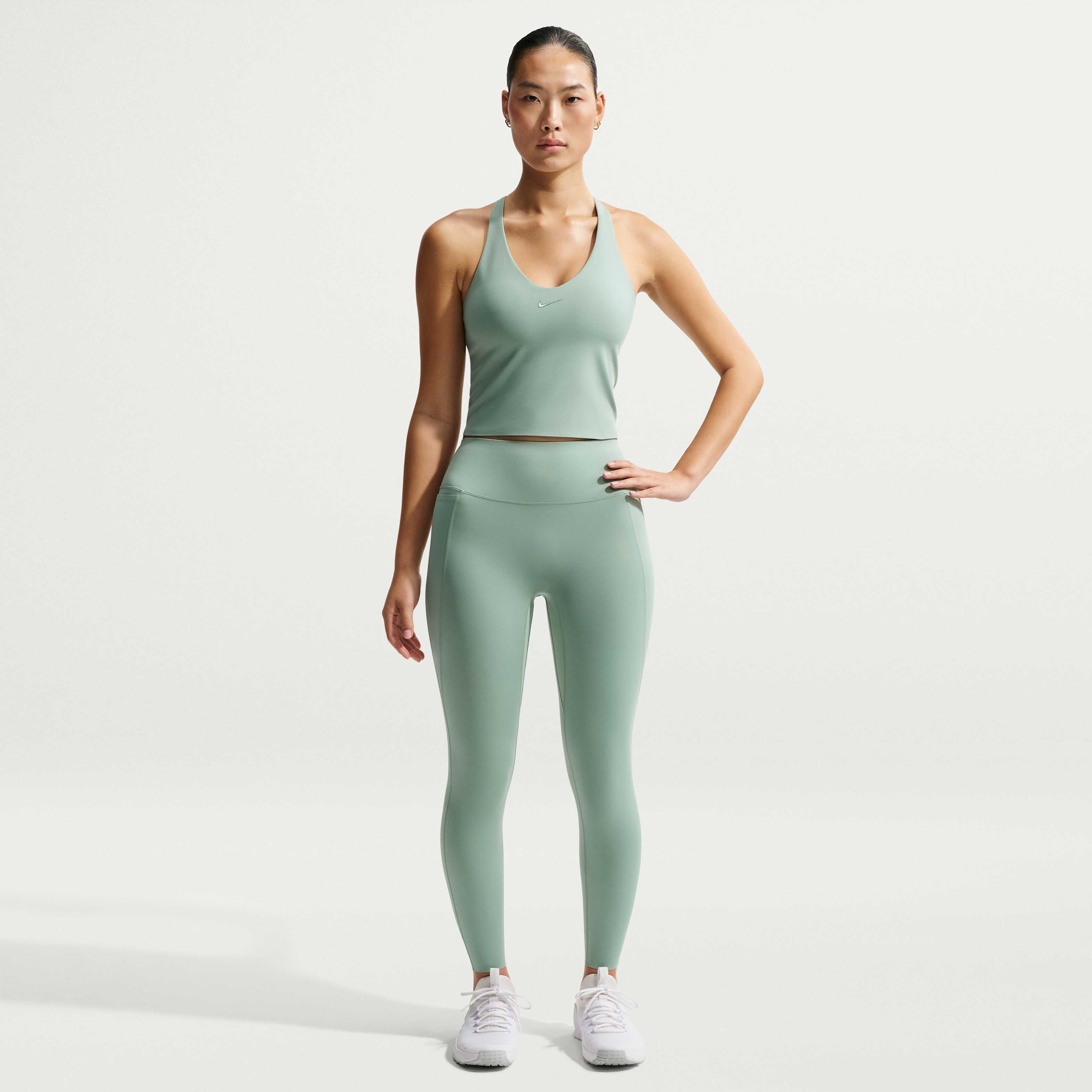 Nike Universa image number 0