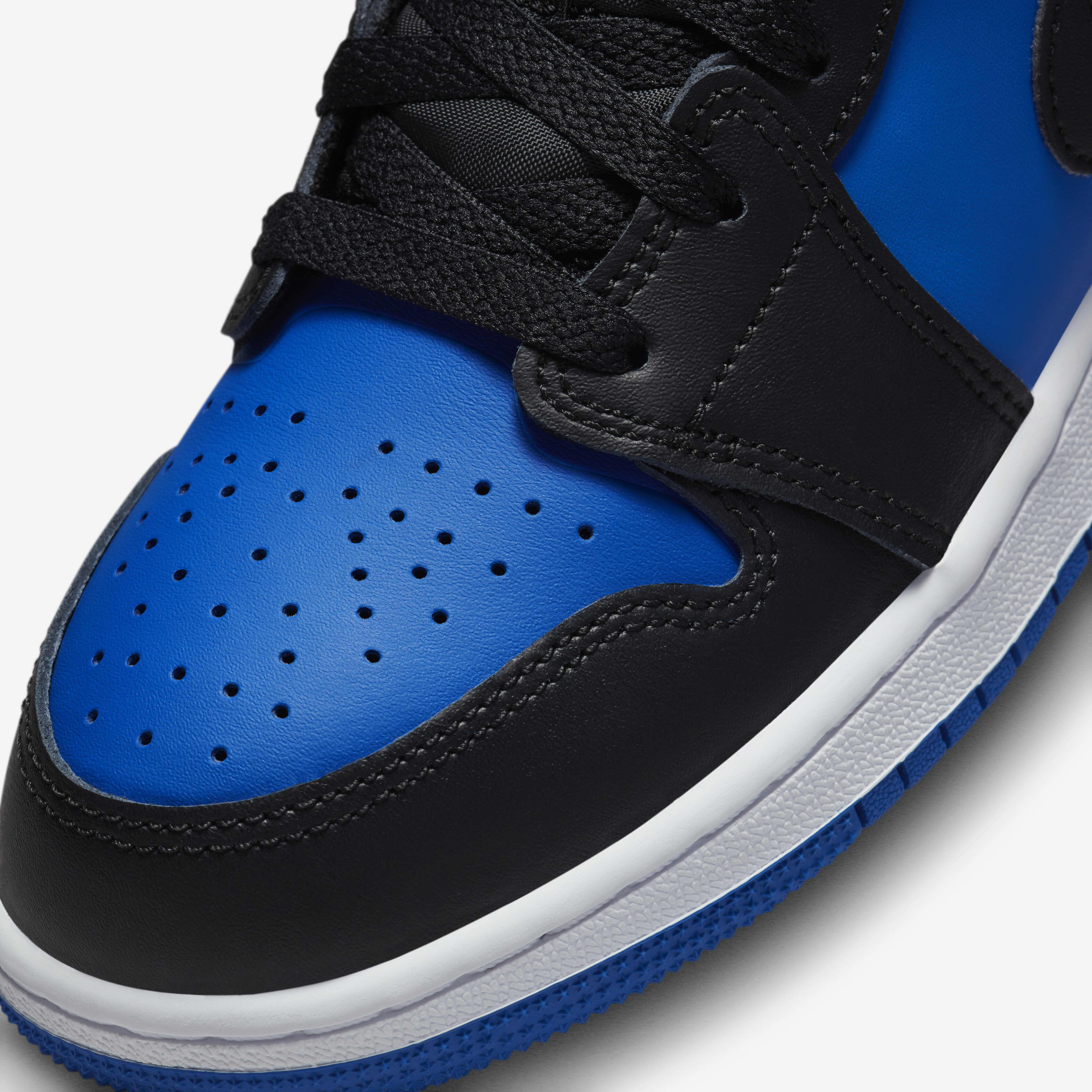 Air Jordan 1 Mid image number 6