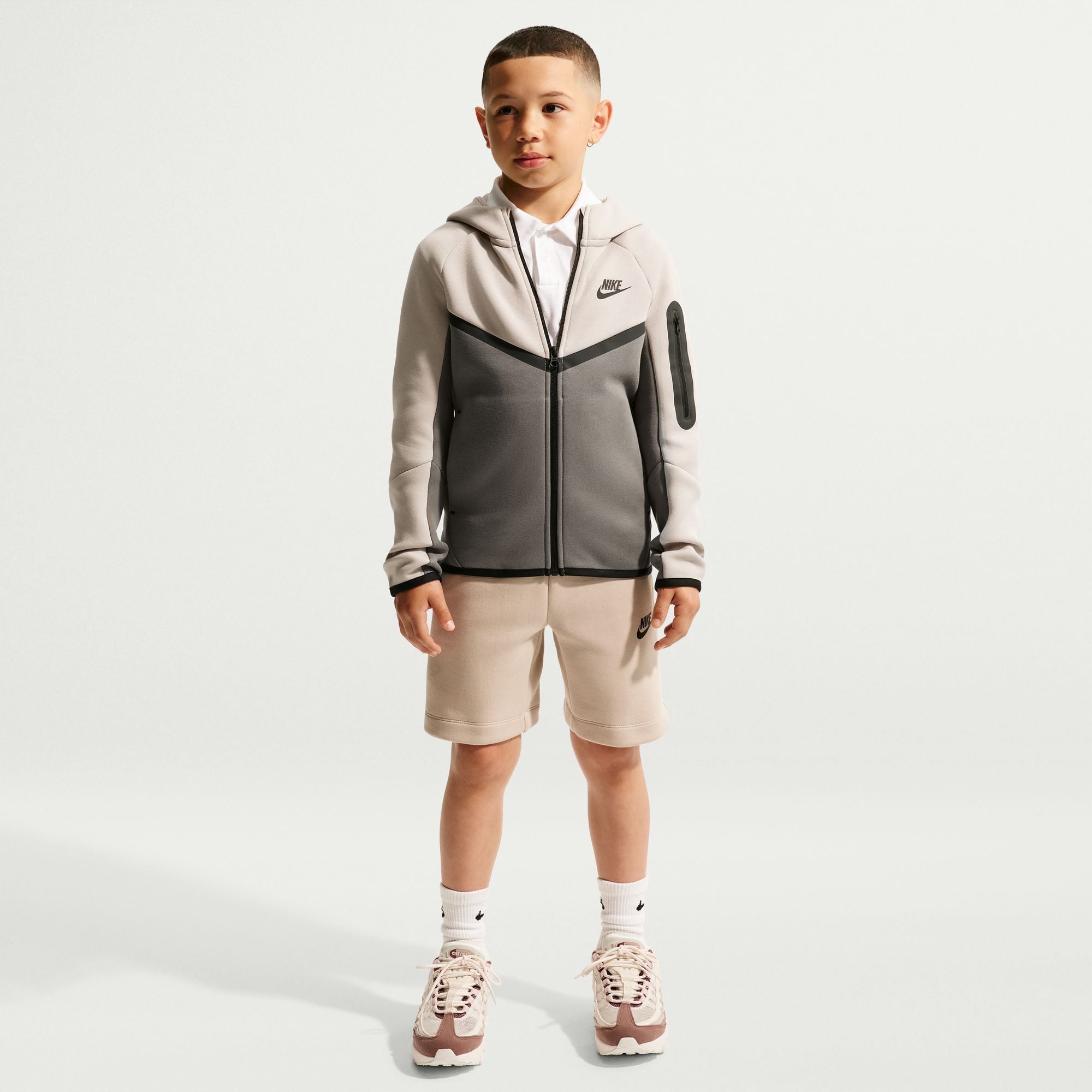 Nike Sportswear Tech Fleece image number 0