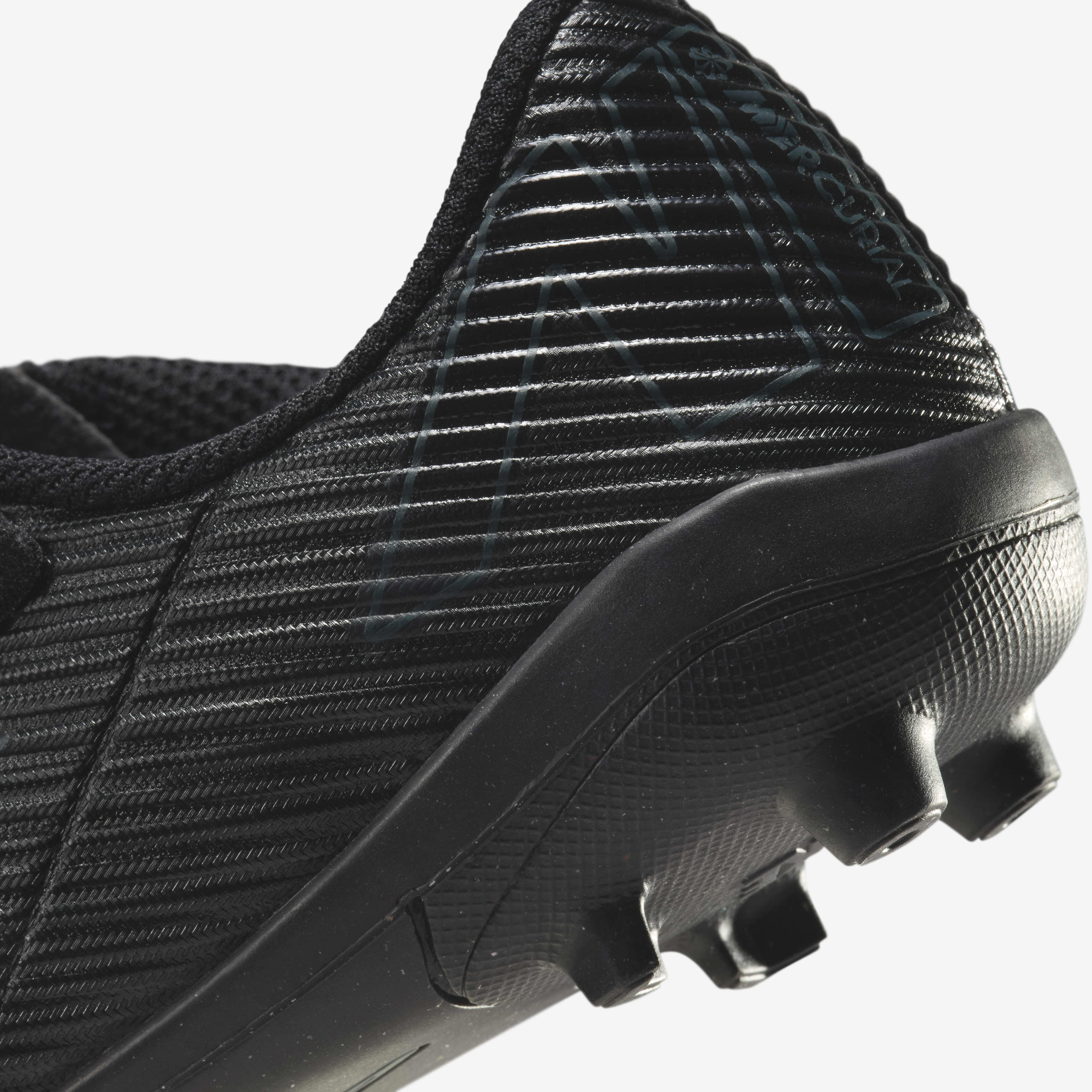 نايكي جونيور ميركيوريال فيبور 16 كلوب image number 8