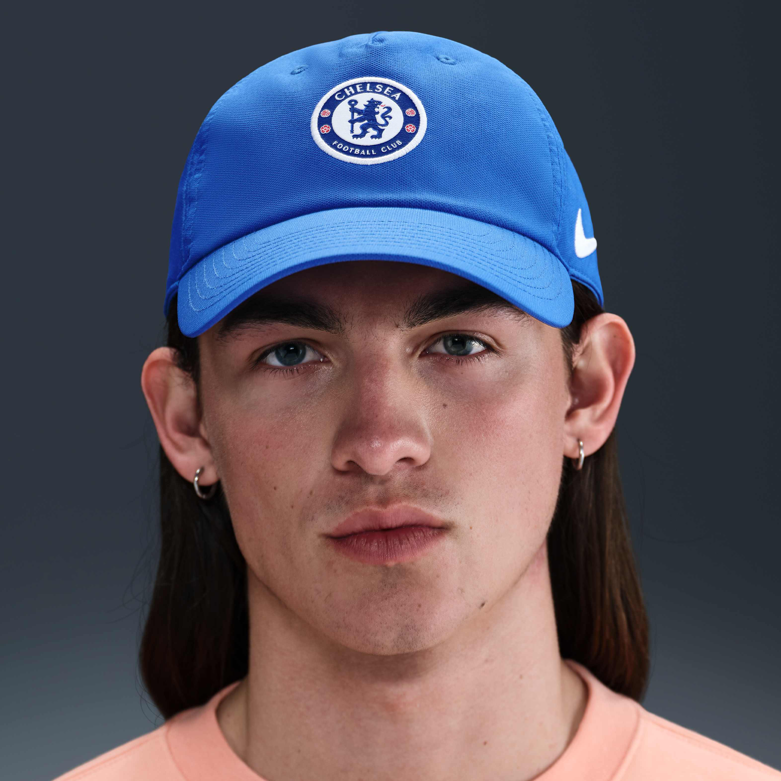 Chelsea F.C. Club image number 2