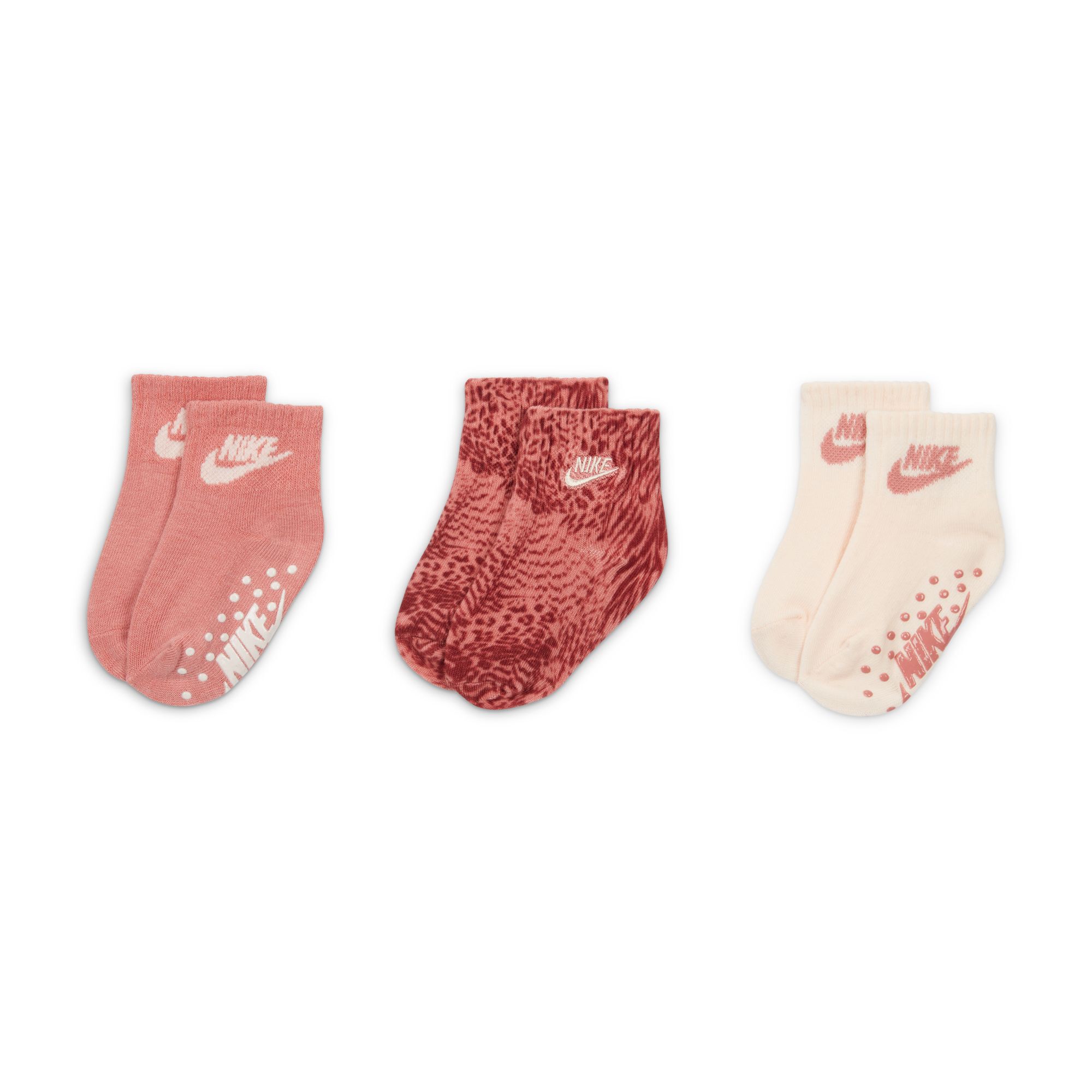 Nike Wild Side Grip Socks (3 Pairs) image number 0