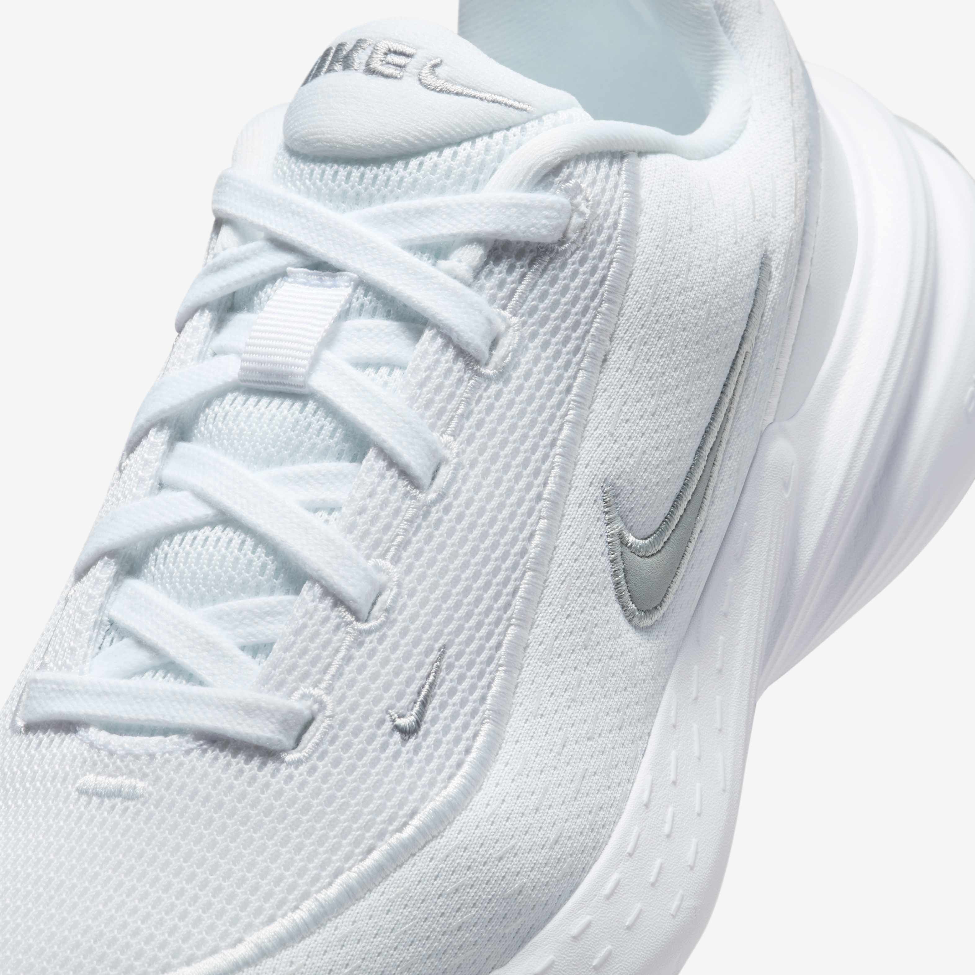 نايكي ابليفت أس سي image number 6