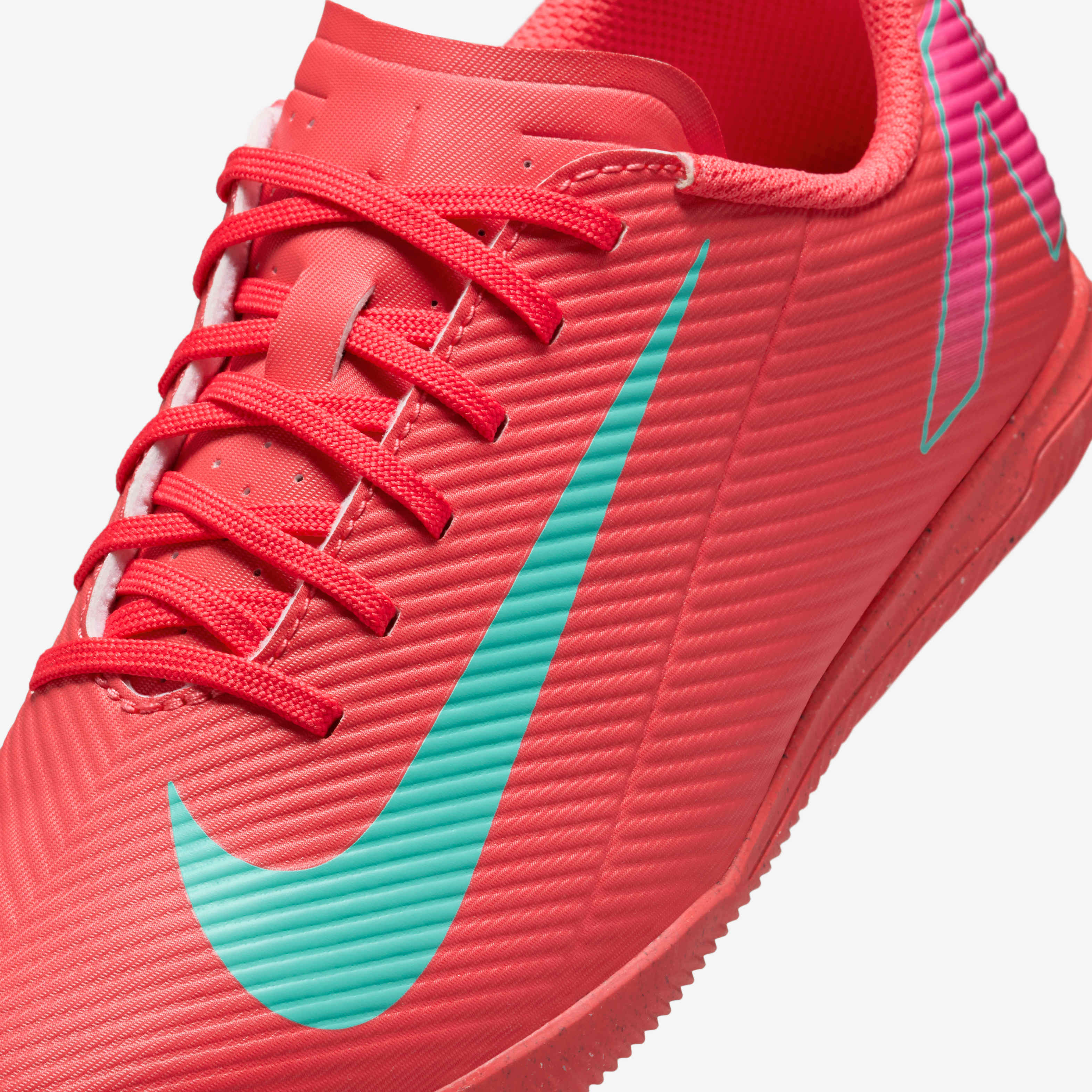 Nike Jr. Mercurial Vapor 16 Club image number 6