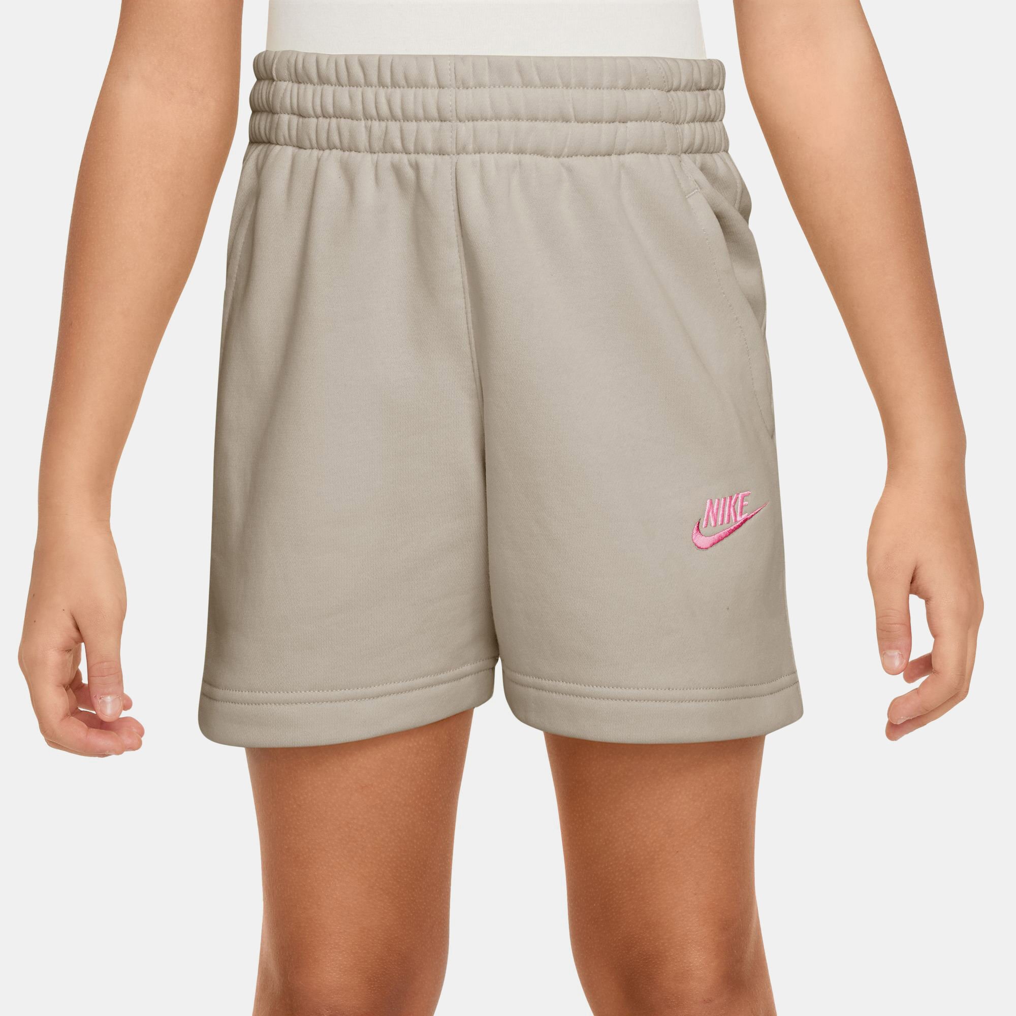 نايكي سبورتسوير كلوب فليس image number 0