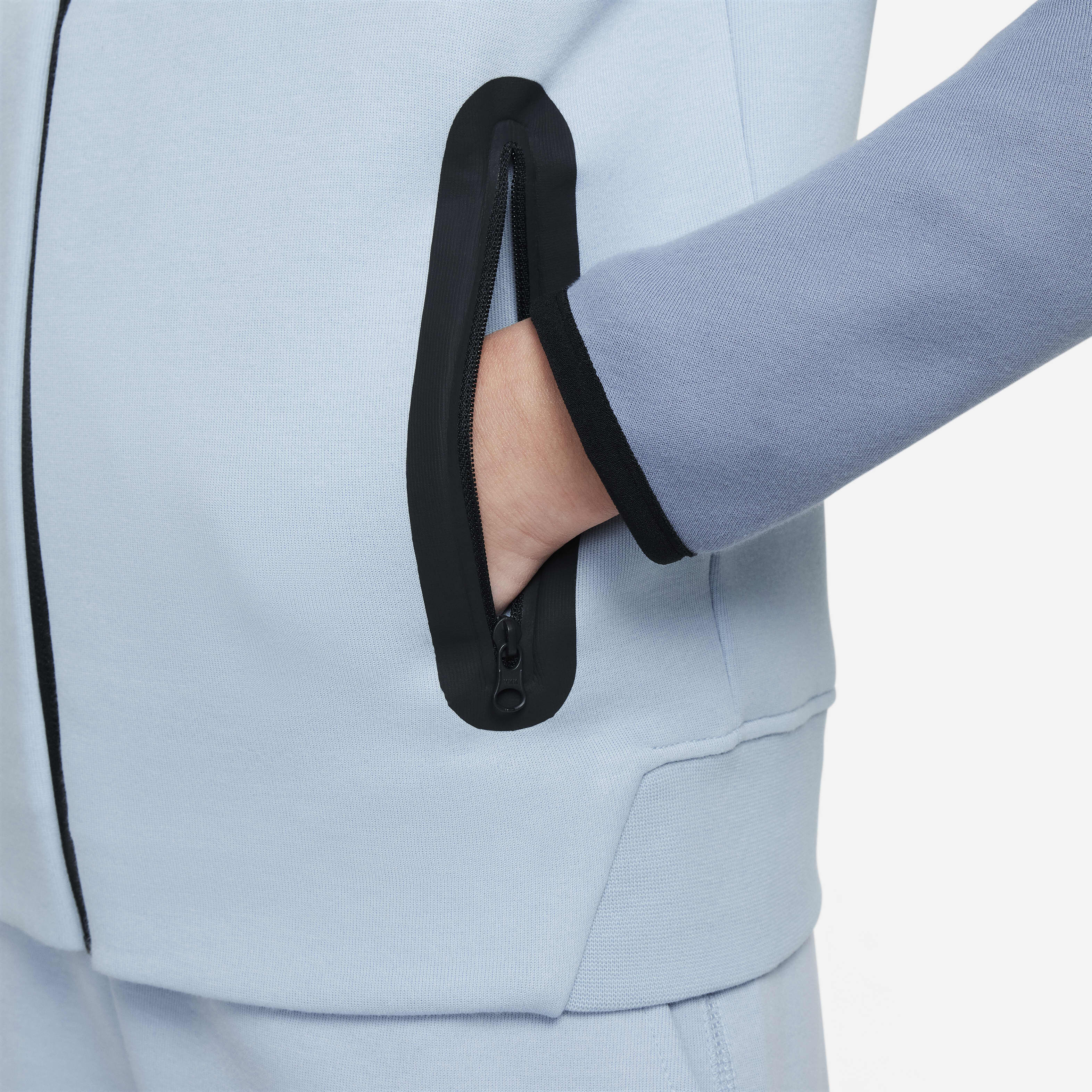 نايكي سبورتسوير تك فليس image number 4