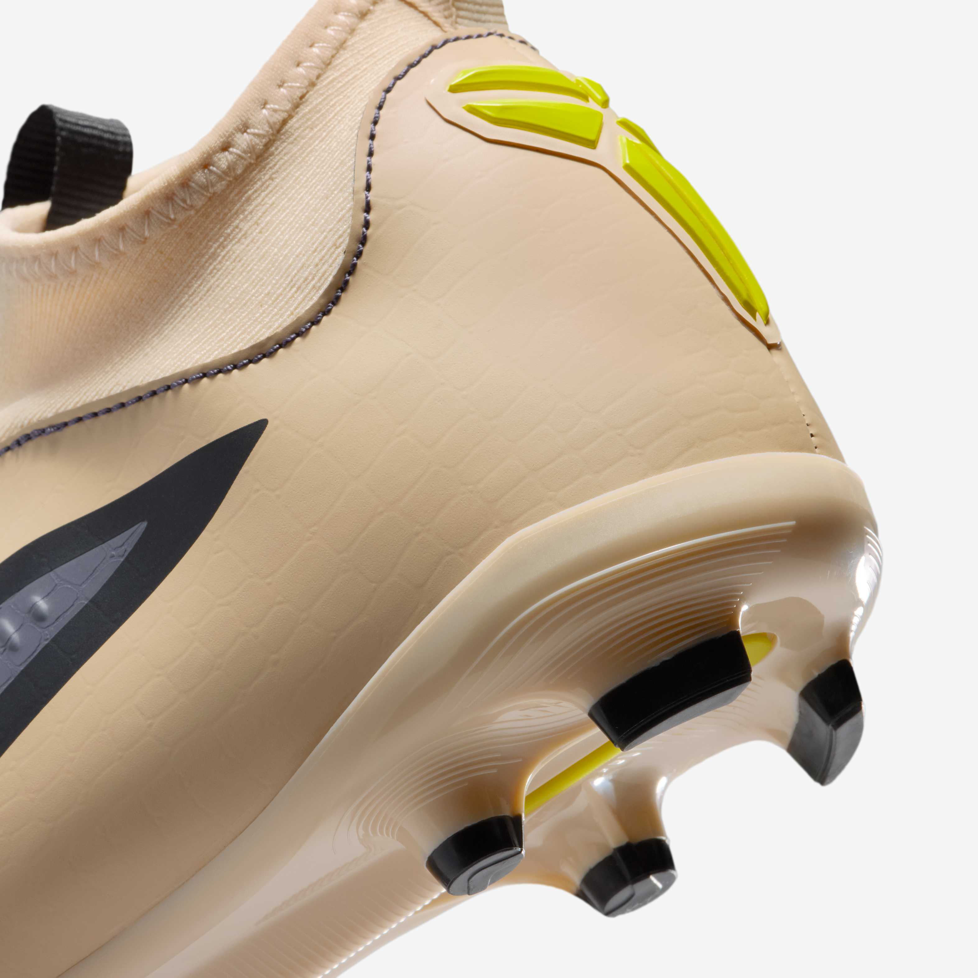 Kobe Jr. Phantom 6 High Academy image number 8