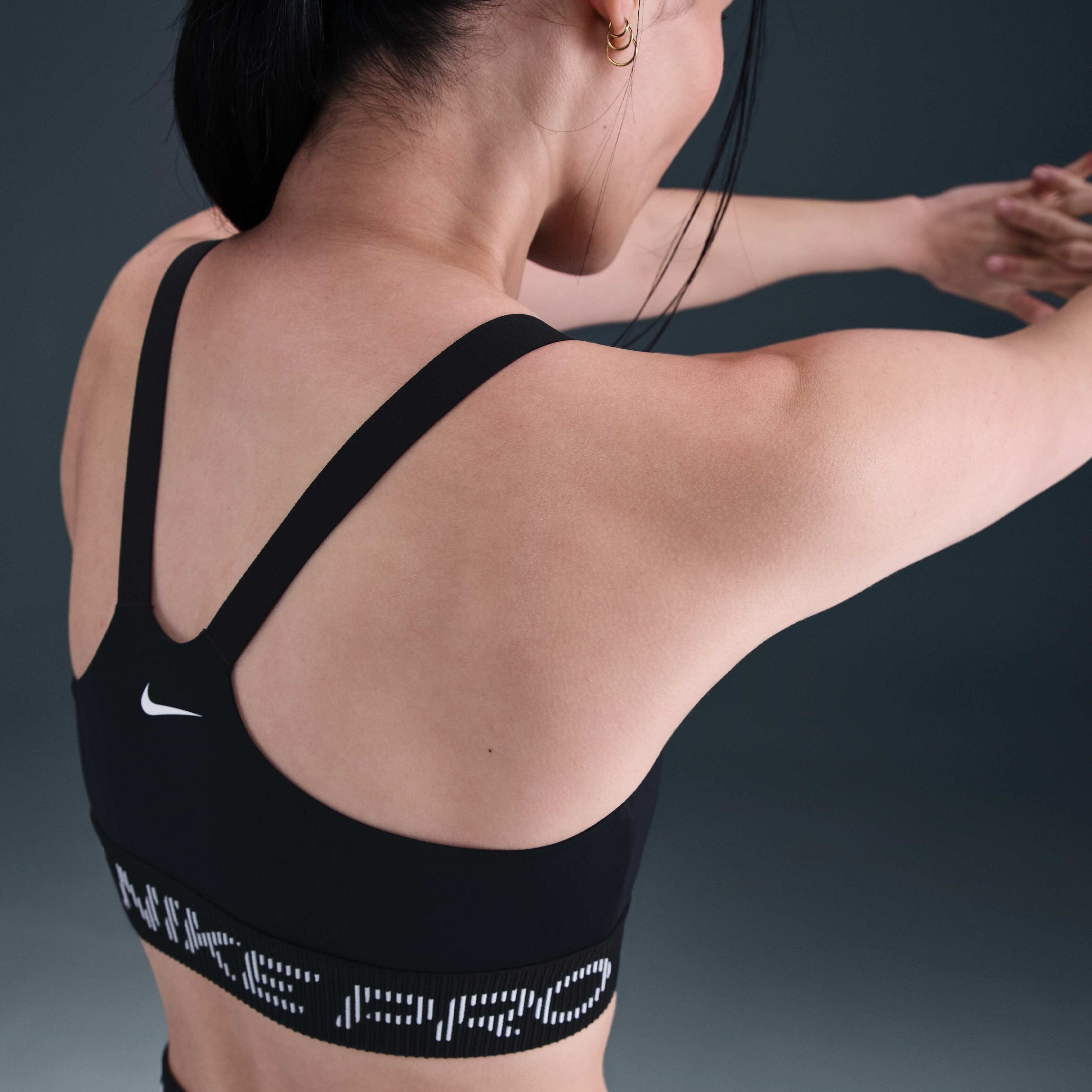 Nike Pro image number 1