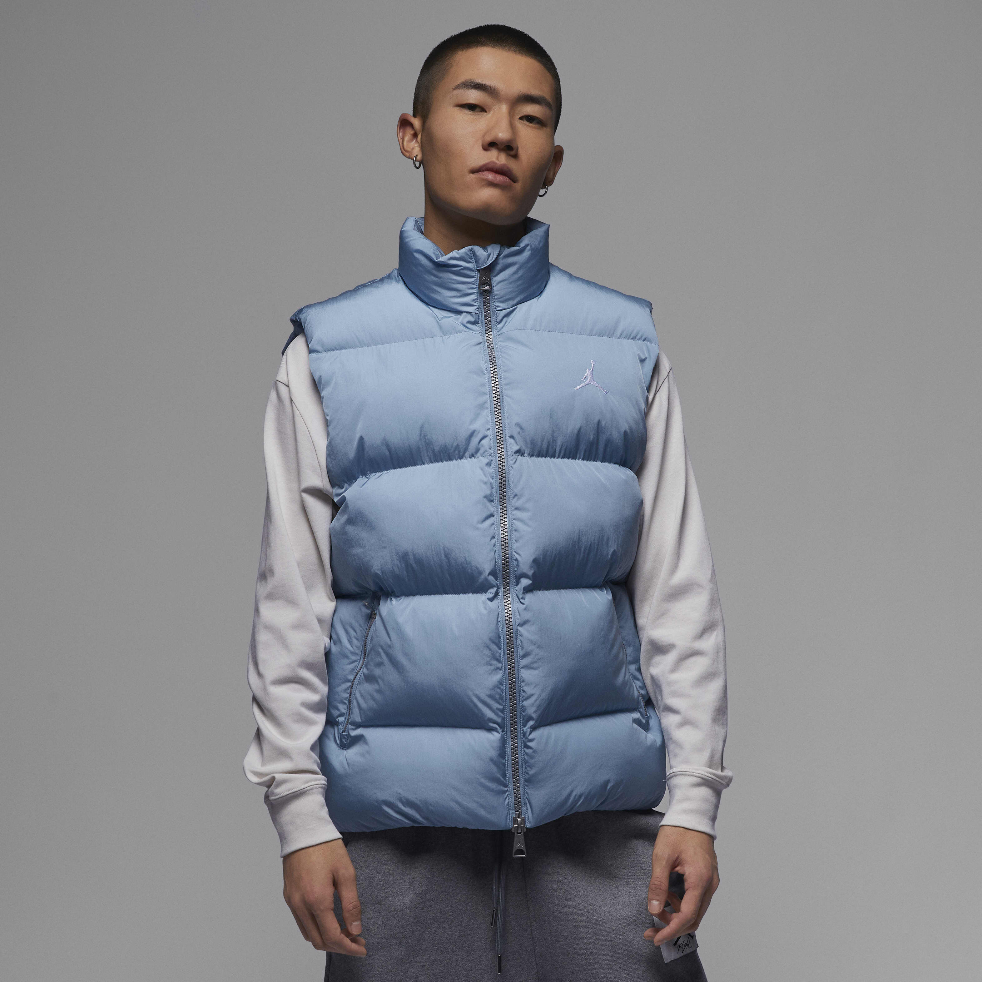 Buy Jordan Essentials Men's Gilet - Blue Grey @ Nike Qatar