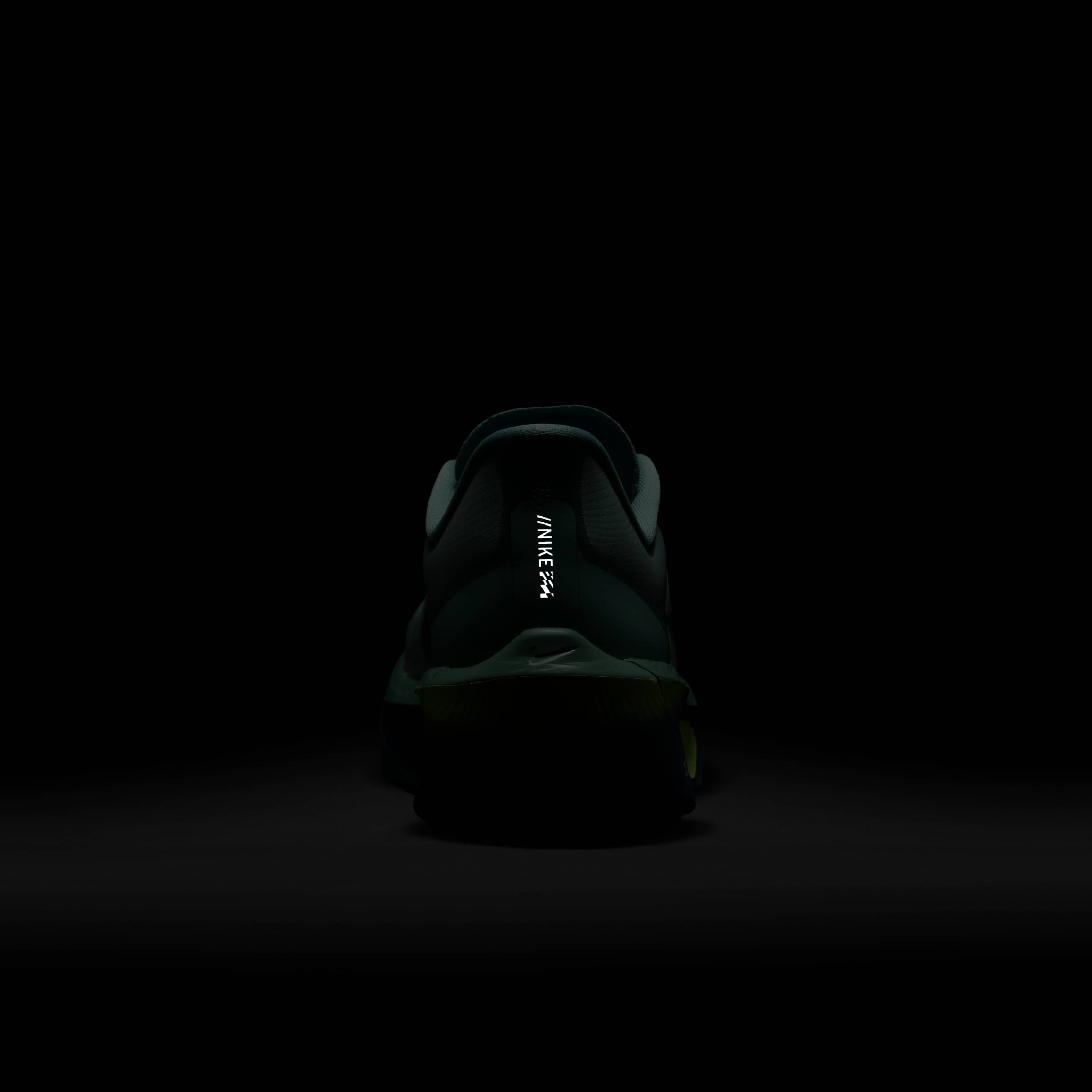 نايكي زووم فلاي 6 image number 9