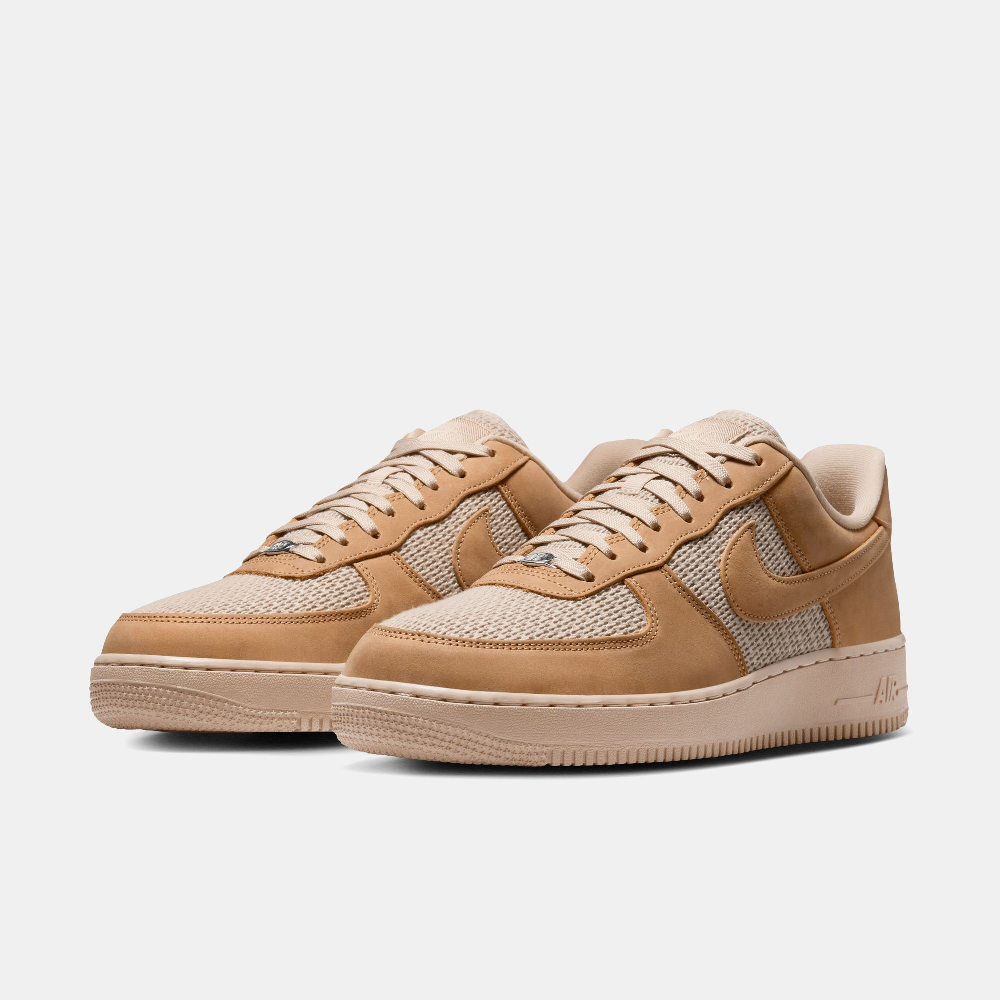Nike Air Force 1 '07 LV8 image number 2