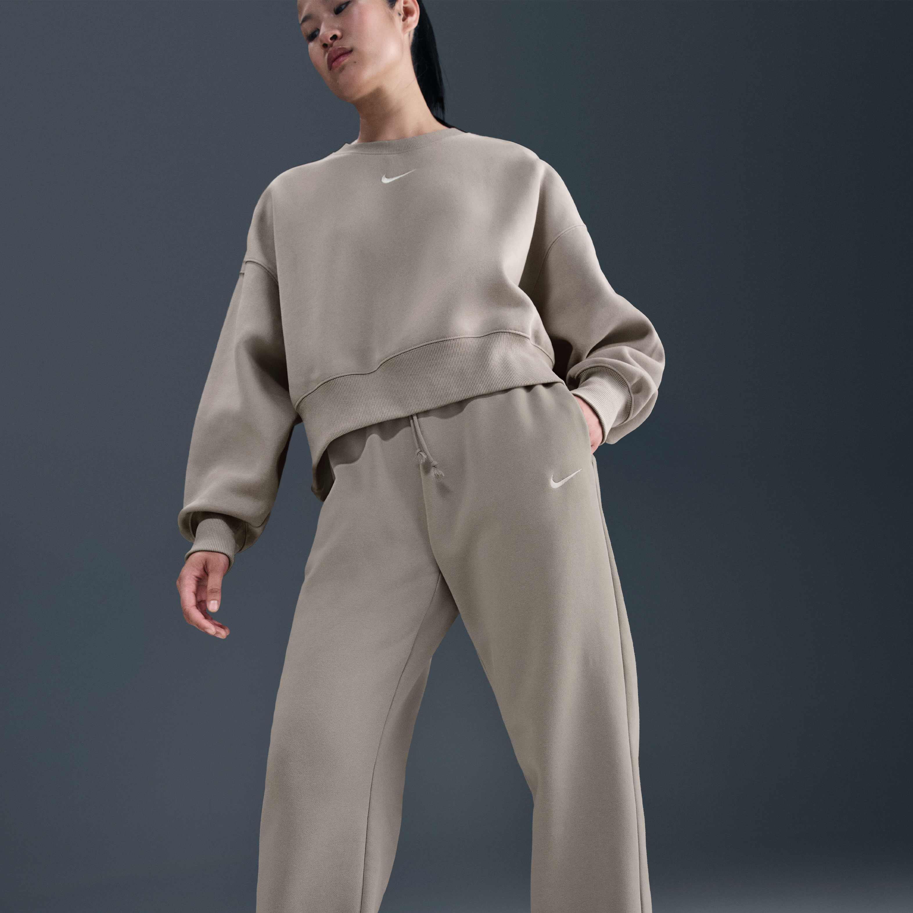 نايكي سبورتسوير فينيكس فليس image number 4