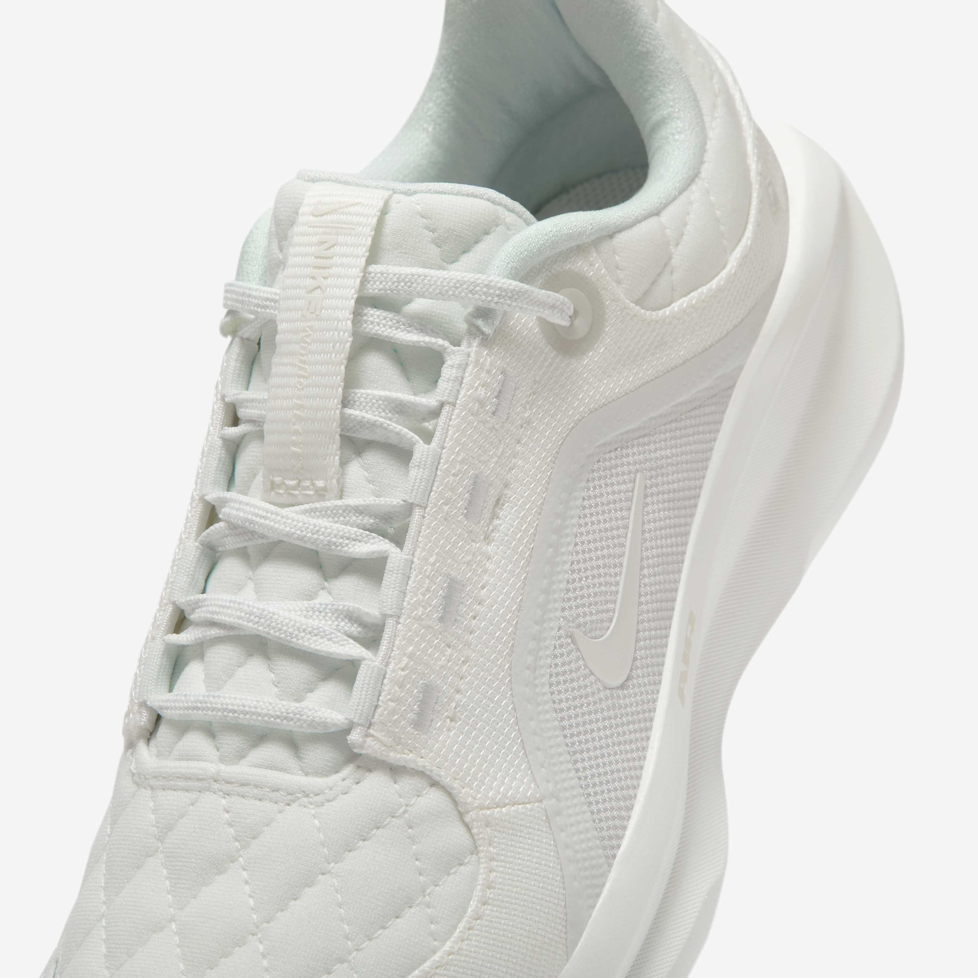 نايكي وينفلو 11 GORE-TEX image number 6