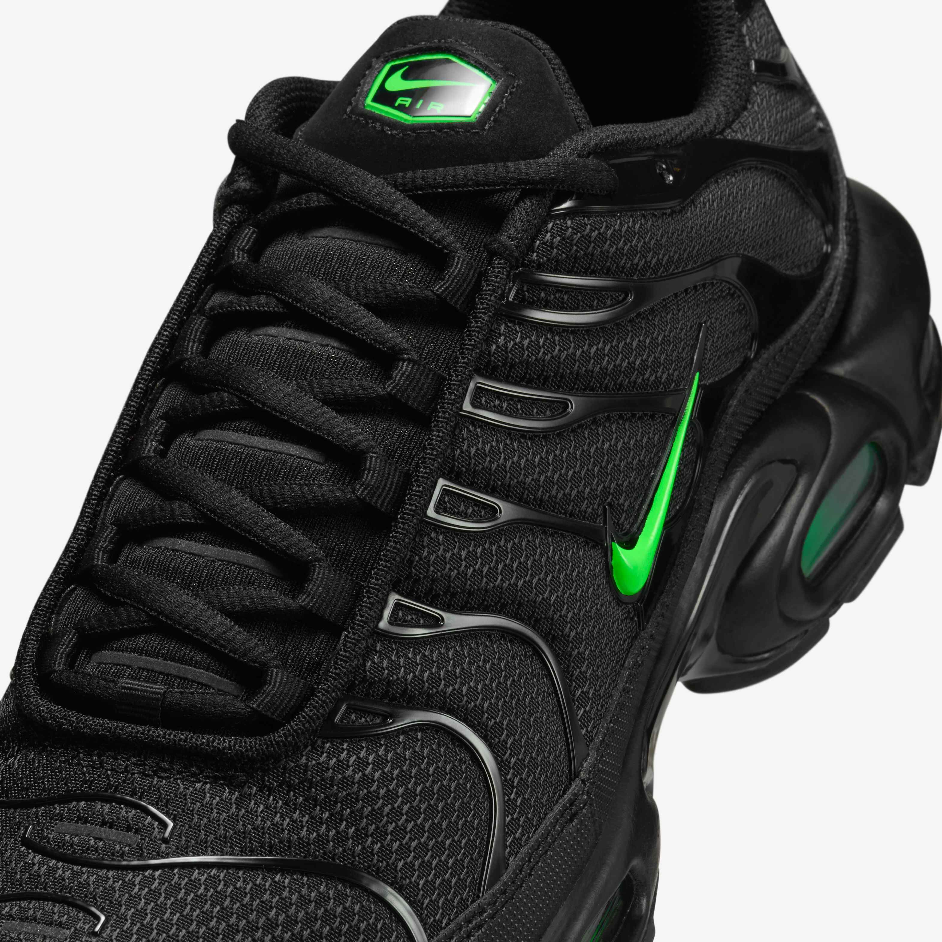Nike Air Max Plus image number 6