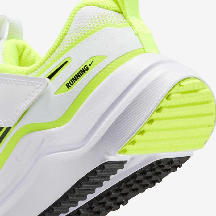 Nike Cosmic Runner image number 7 Nike Cosmic Runner image number 7