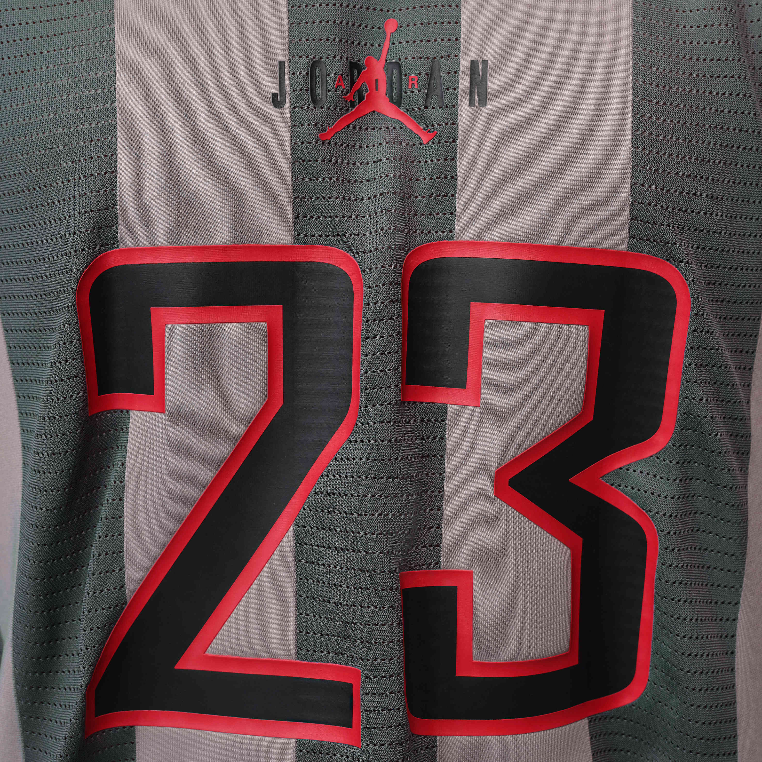 Jordan Brooklyn image number 3