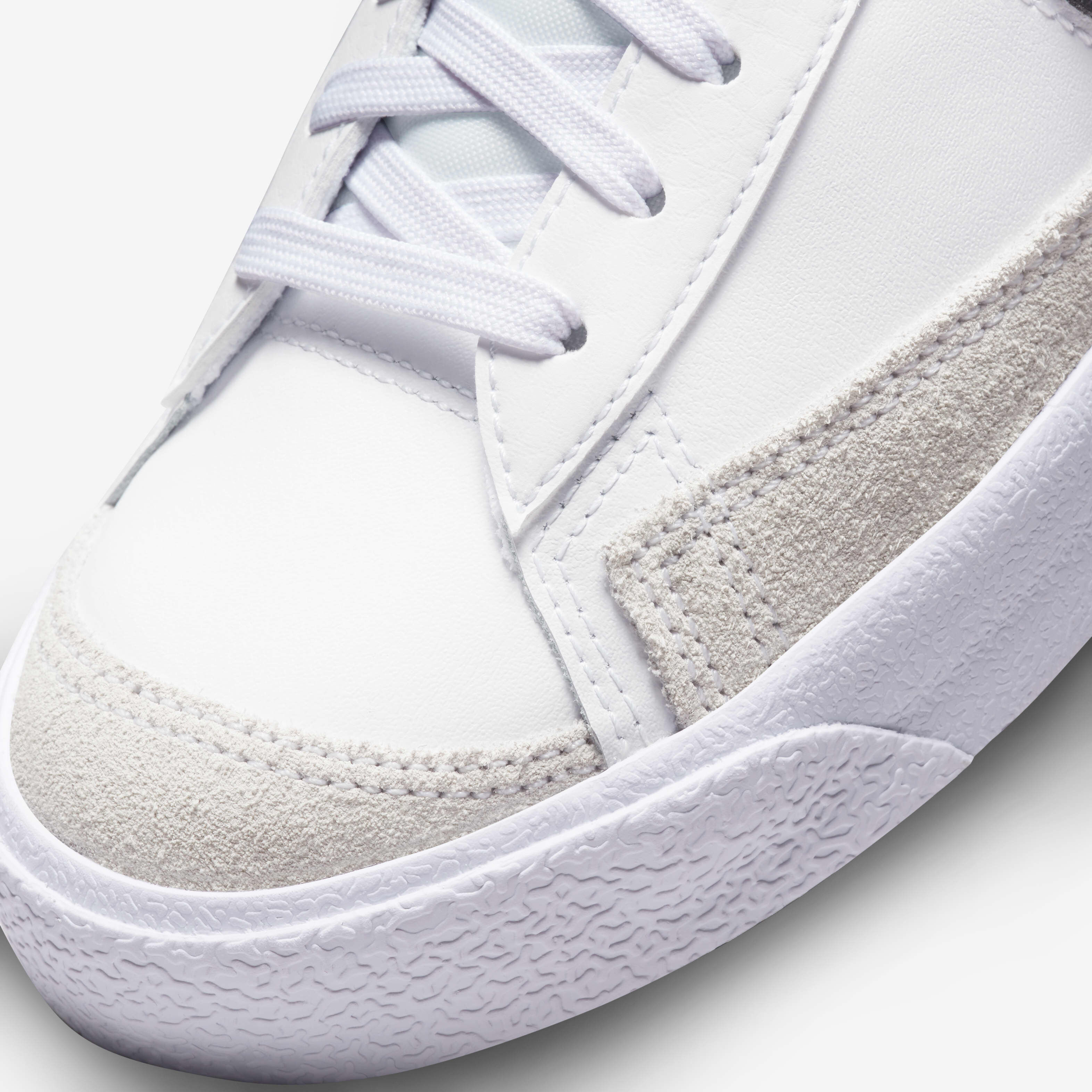 Nike Blazer Mid '77 image number 6