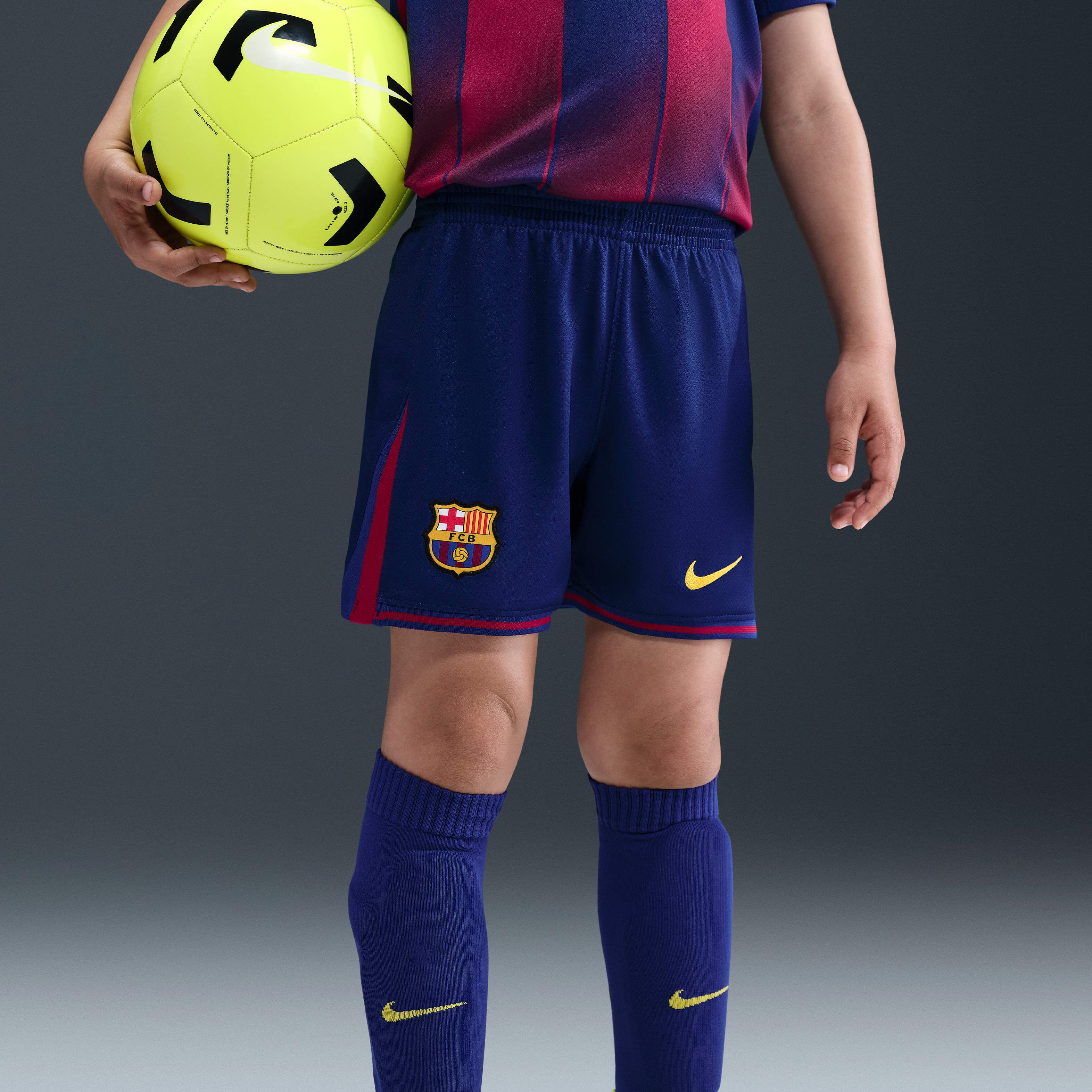 F.C. Barcelona 2025/26 Stadium Home image number 3