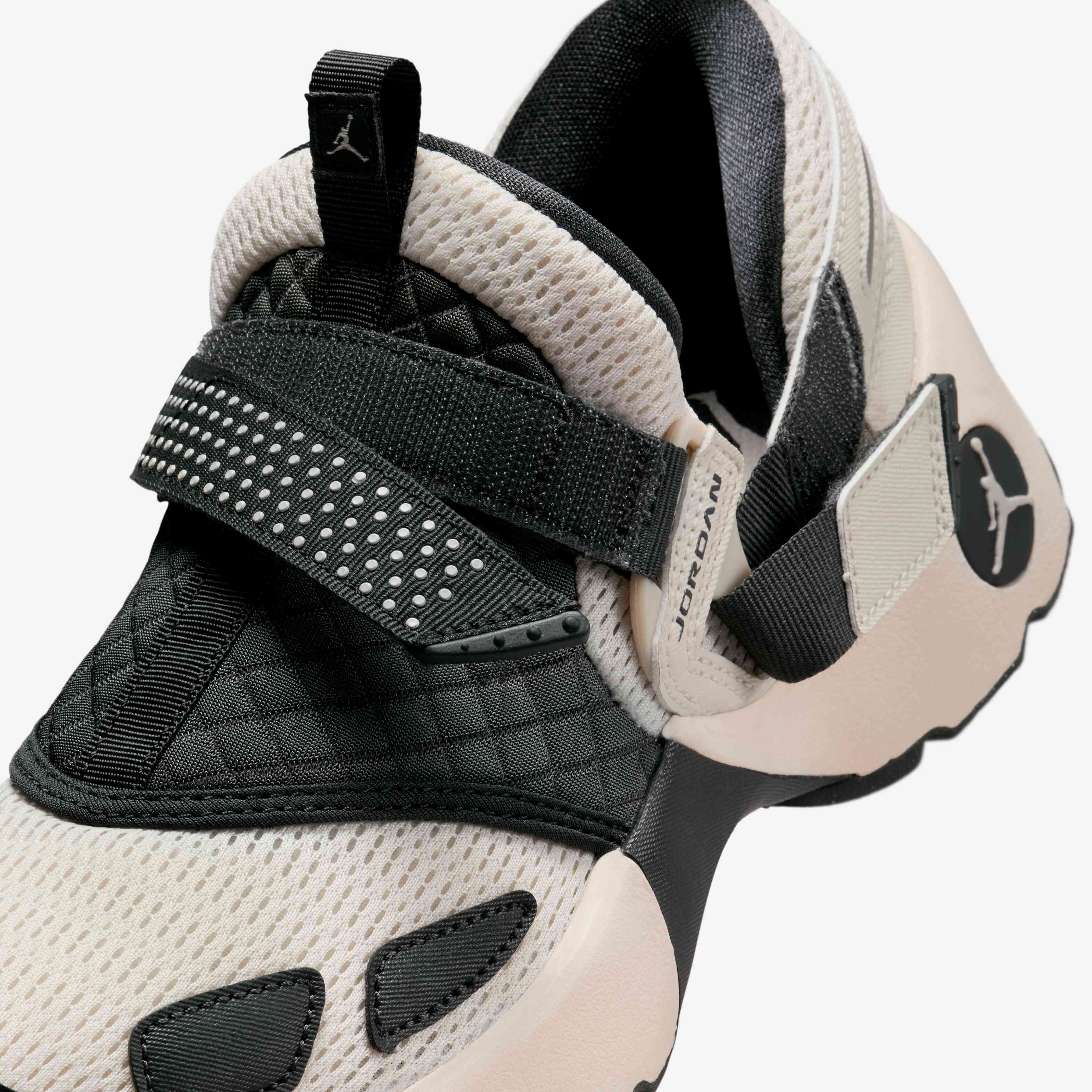 Jordan Trunner LX image number 6