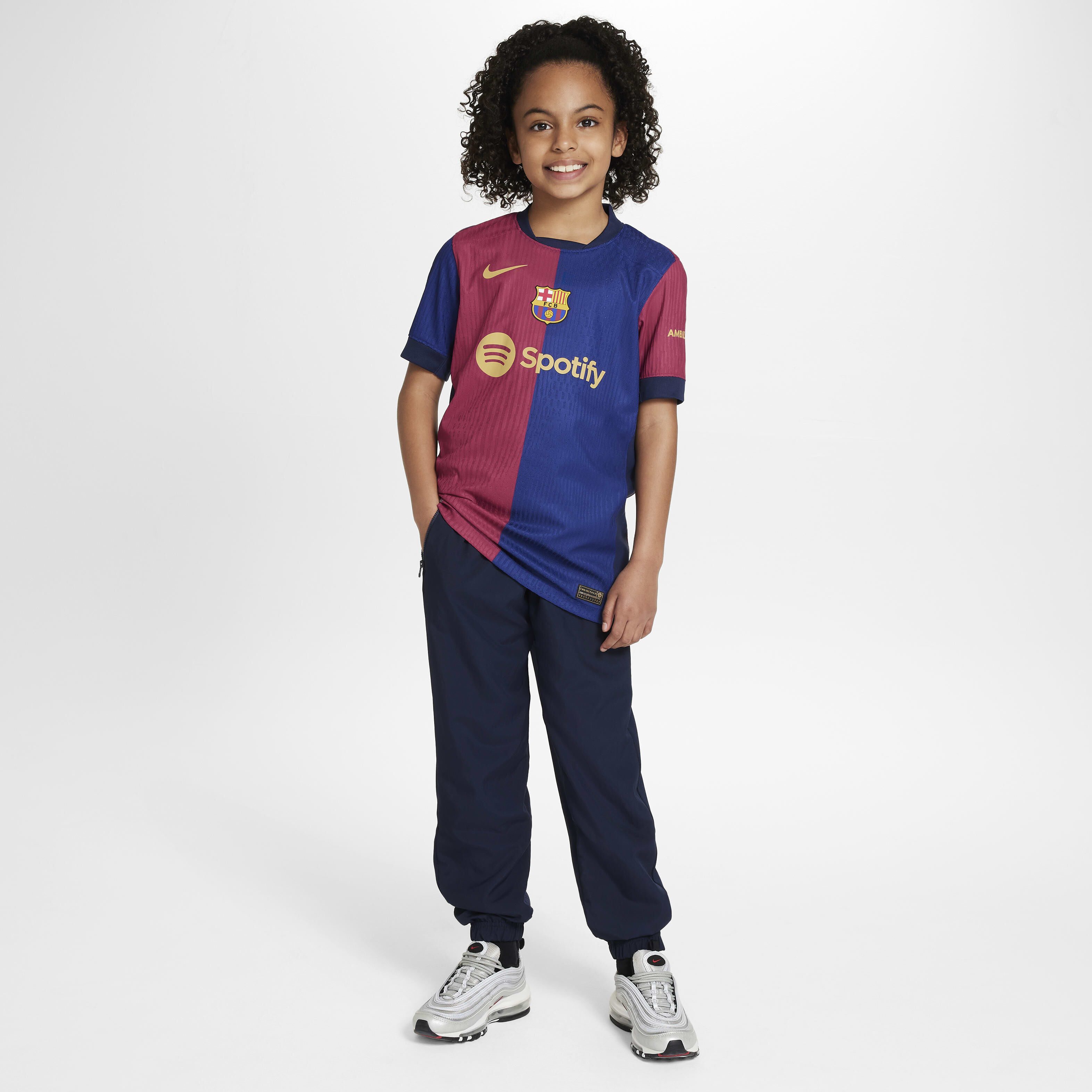 برشلونة 2024/25 ماتش الأساسي image number 8