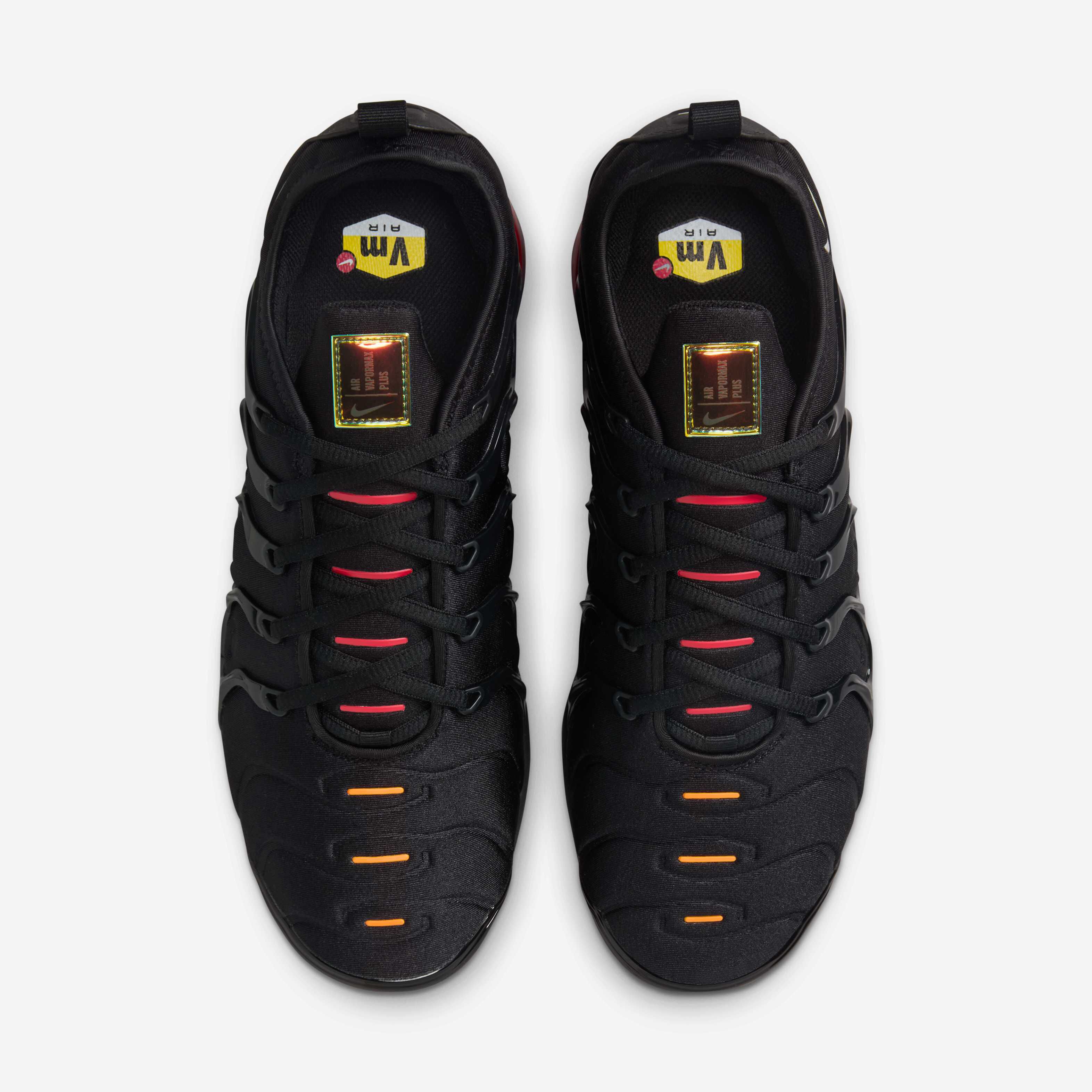 Nike Air VaporMax Plus image number 3