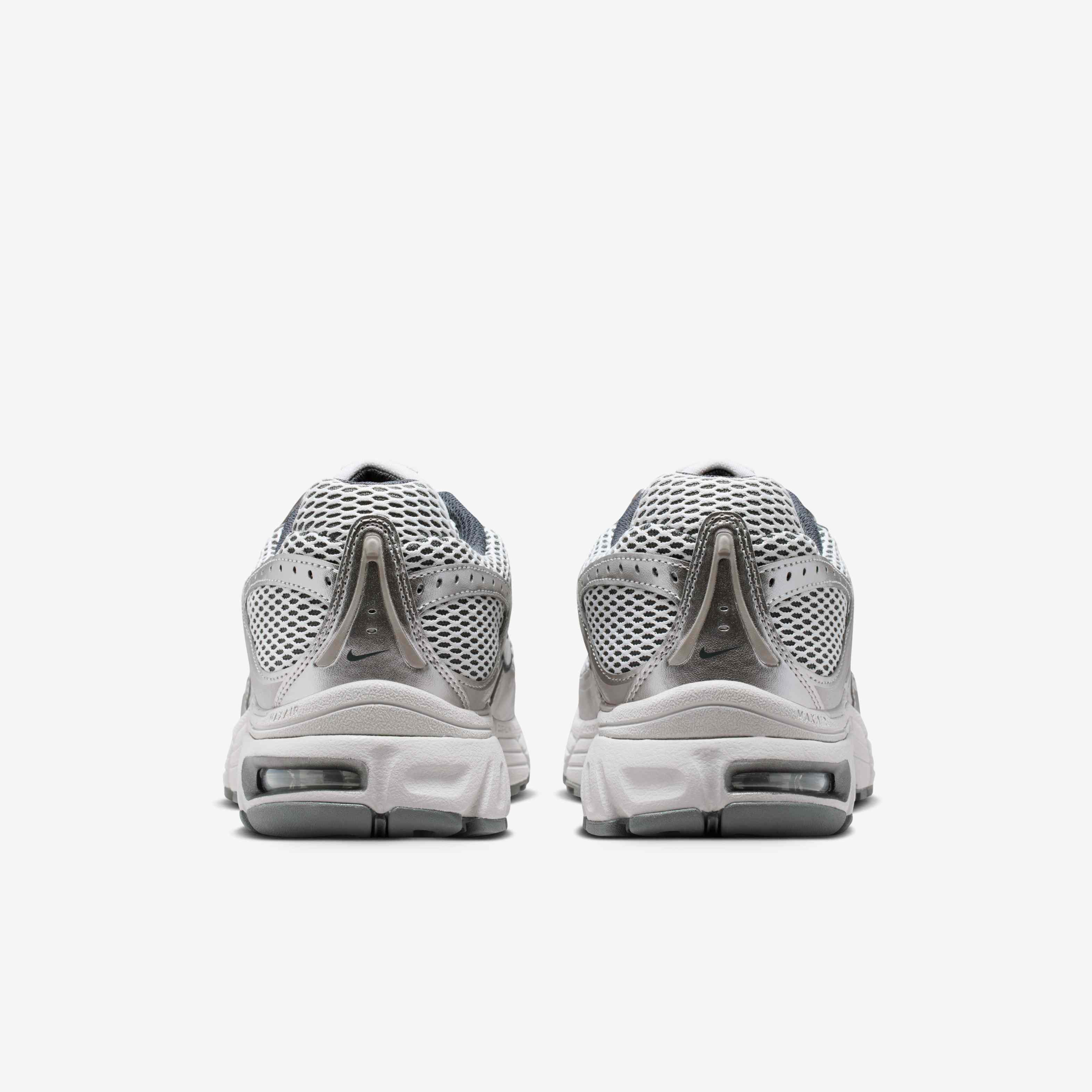 Nike Air Max Moto 2K image number 5