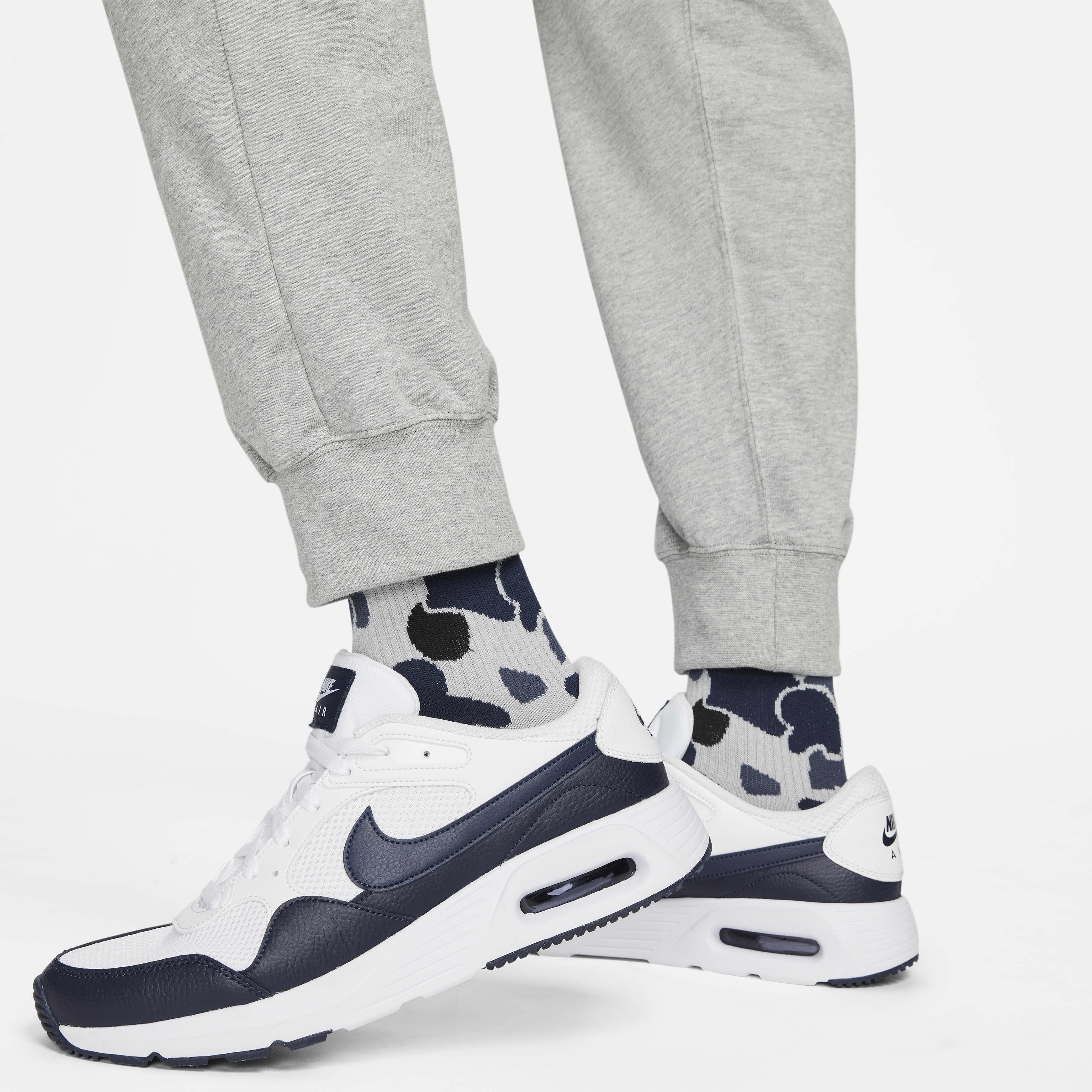 Nike Sportswear Club image number 4