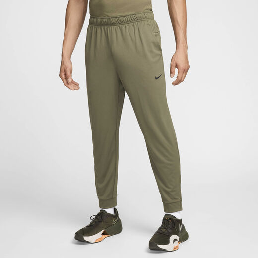 نايكي توتاليتي