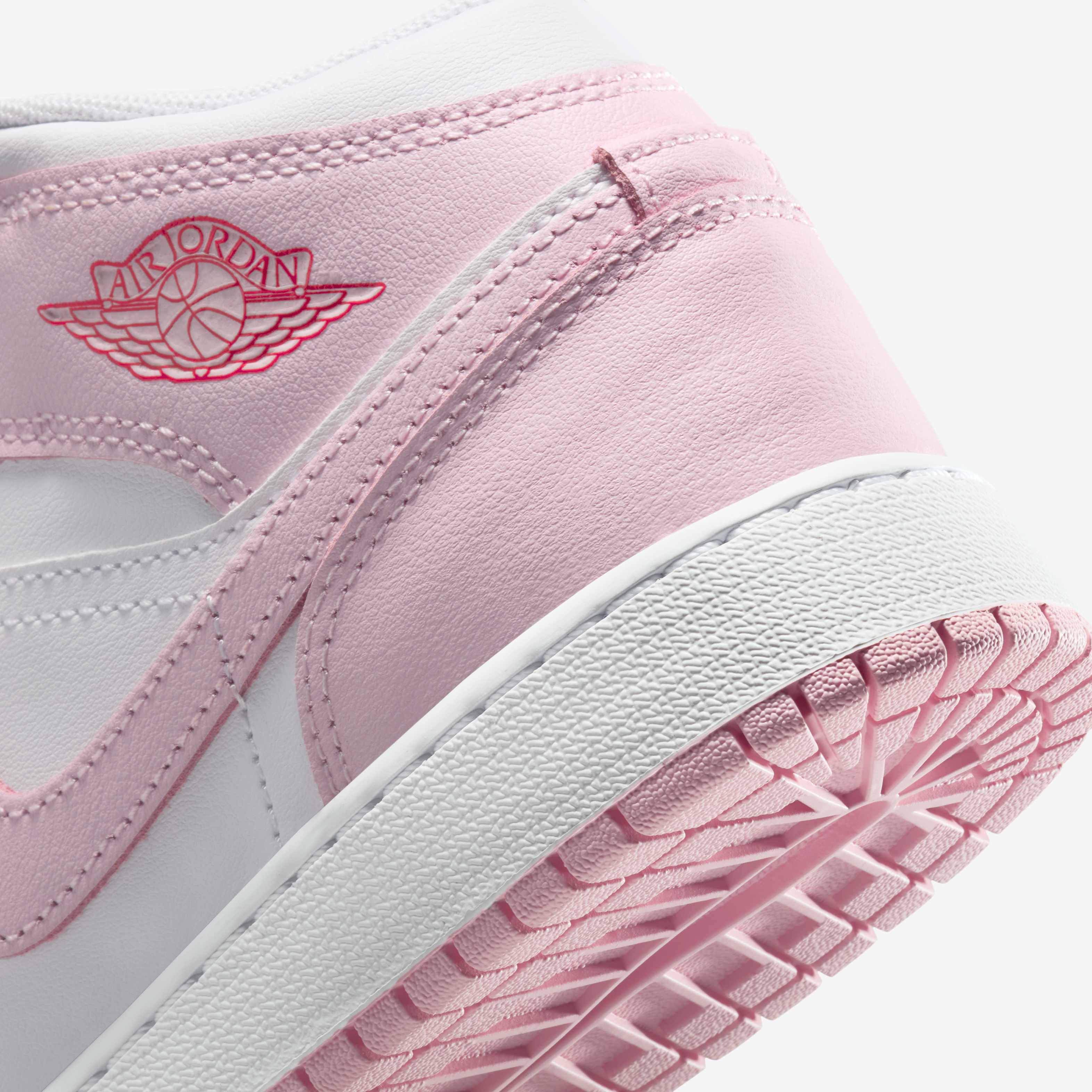 Air Jordan 1 Mid image number 7