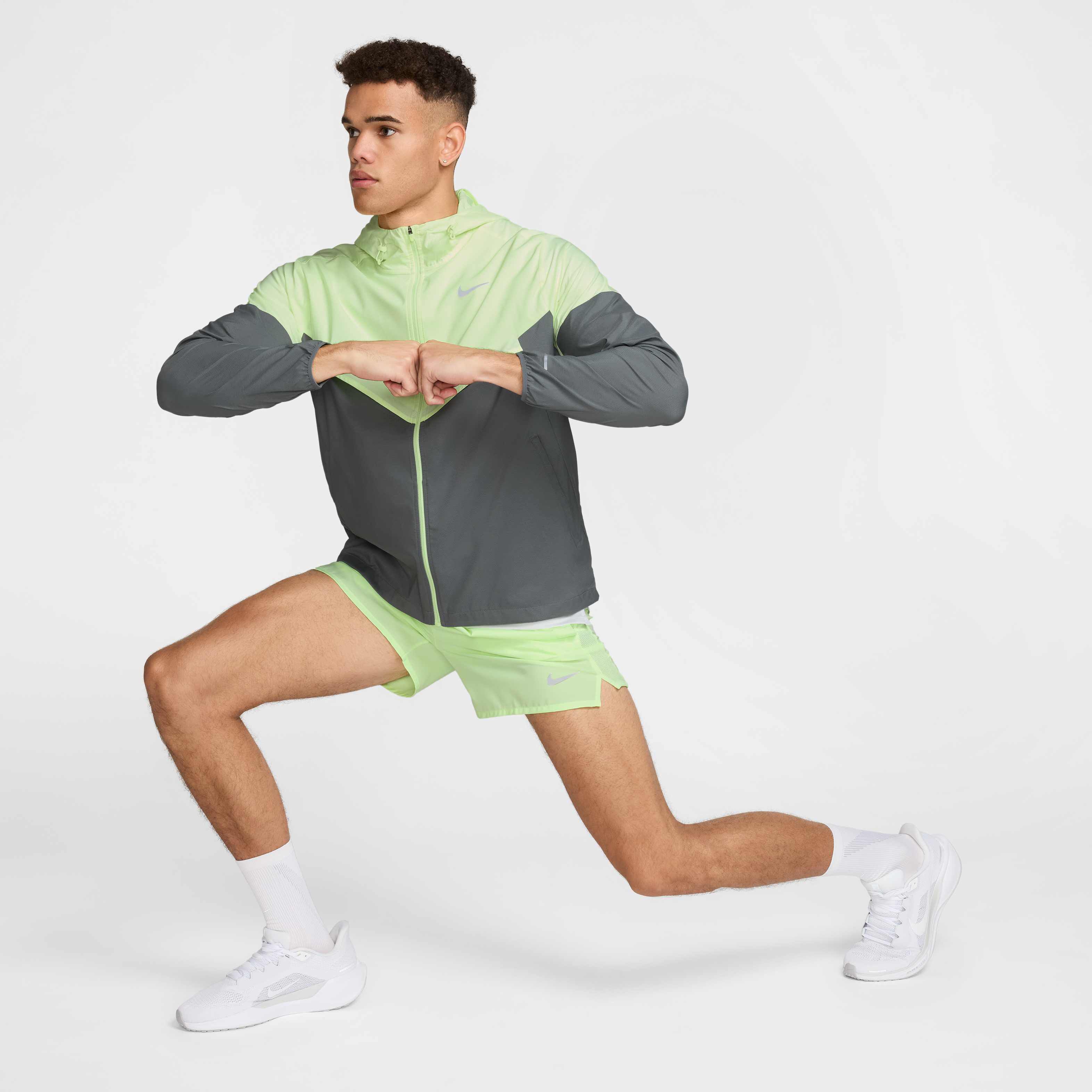Nike Impossibly Light Windrunner image number 6