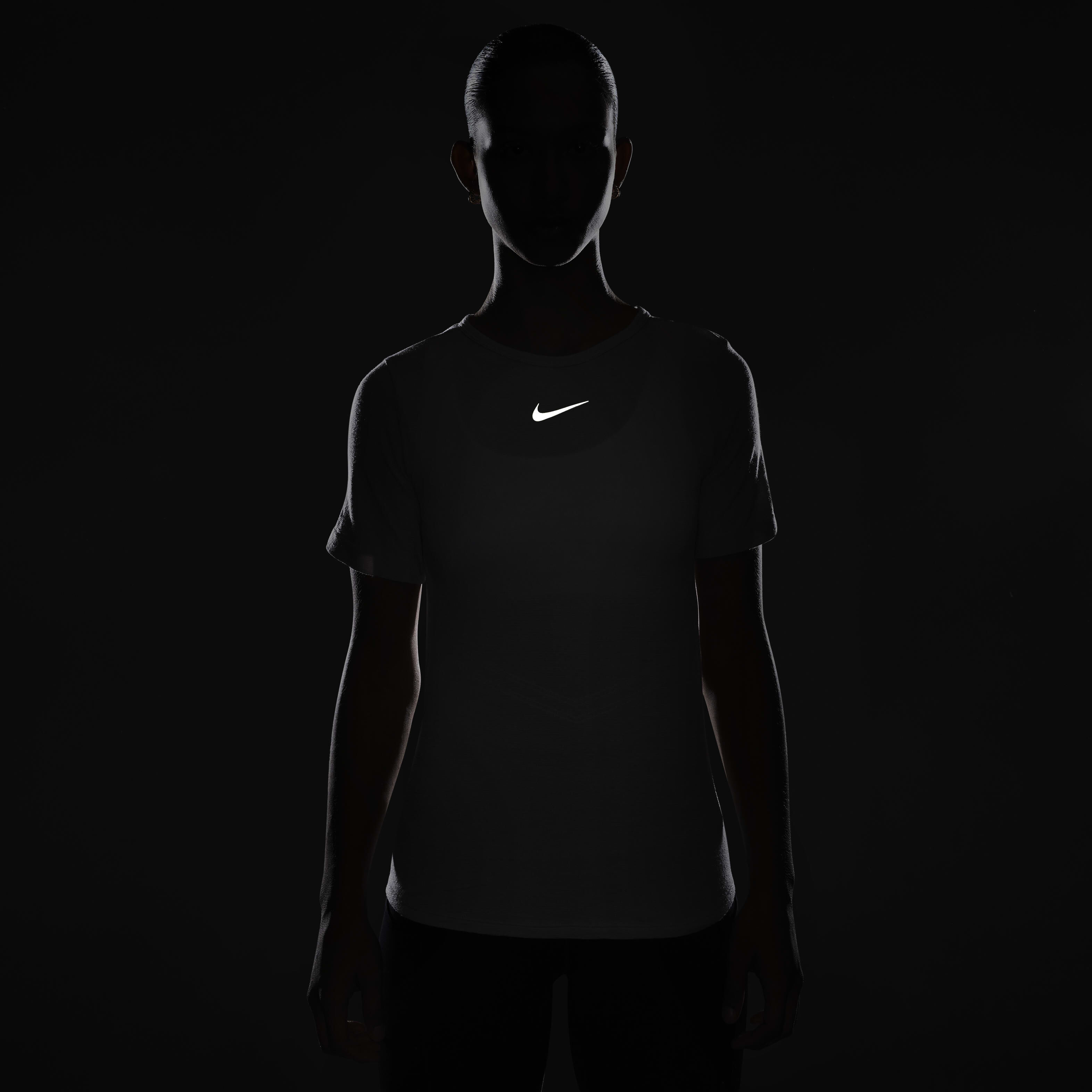 نايكي سويفت وول image number 5