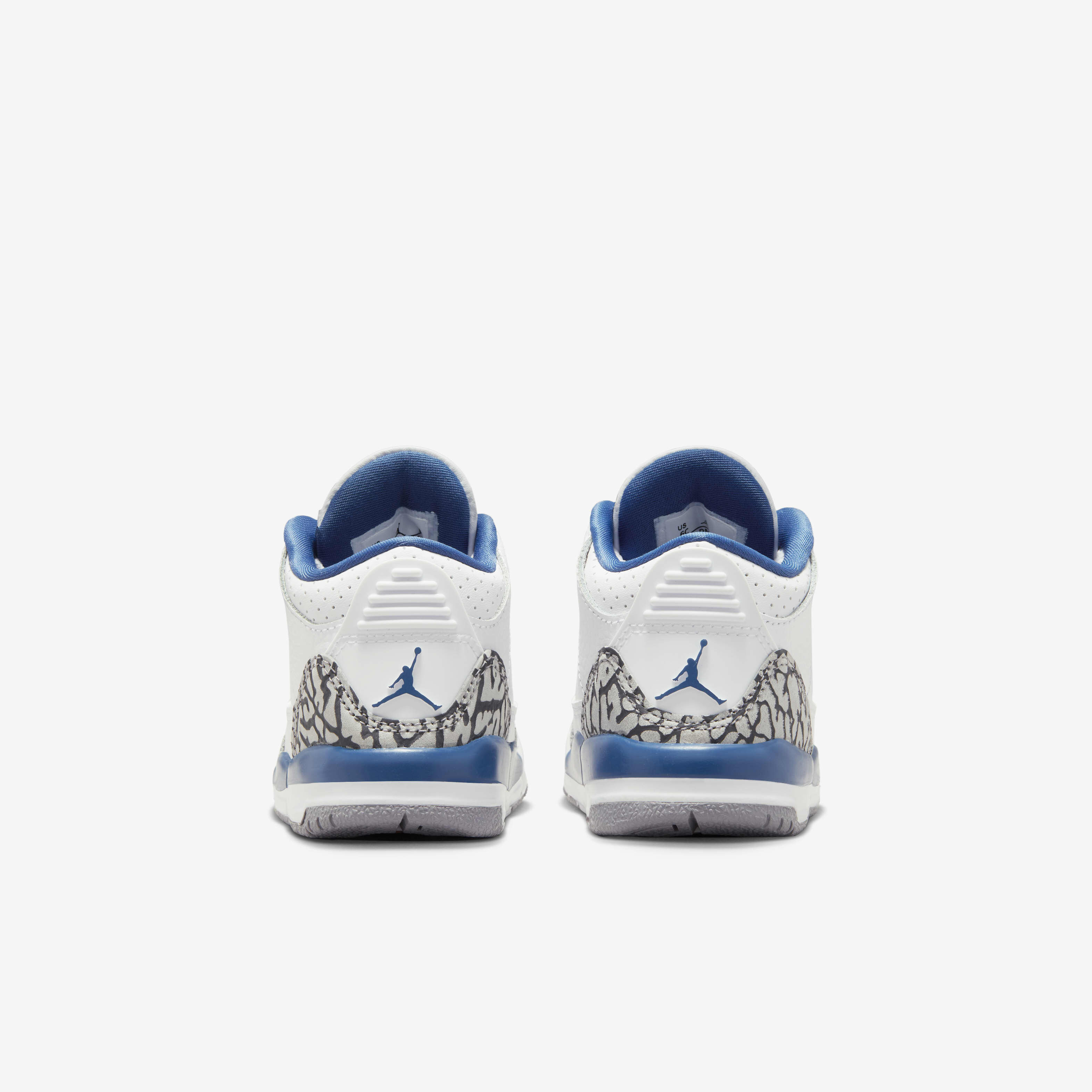 Jordan 3 Retro 'Medium Olive' image number 5