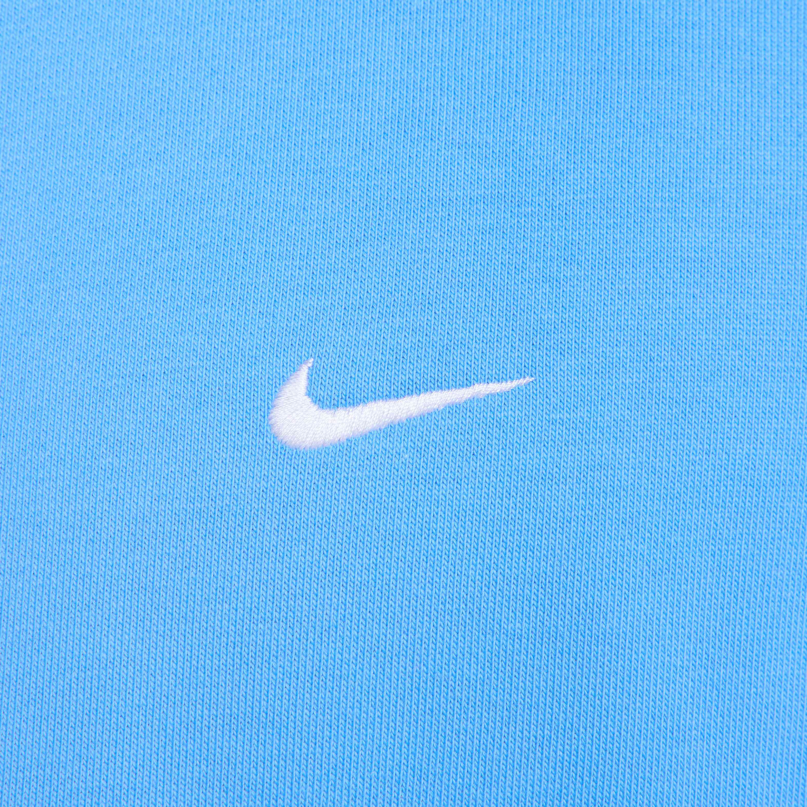 Nike Solo Swoosh image number 3