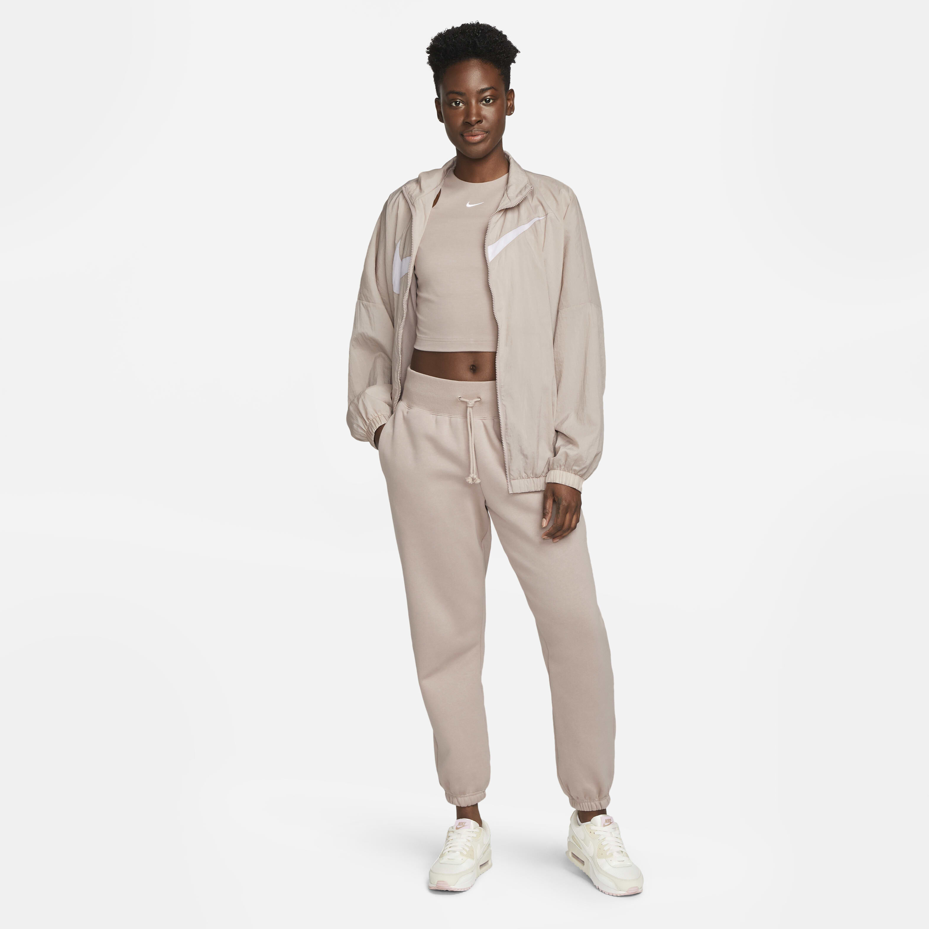 نايكي سبورتسوير ايسنشالز image number 5