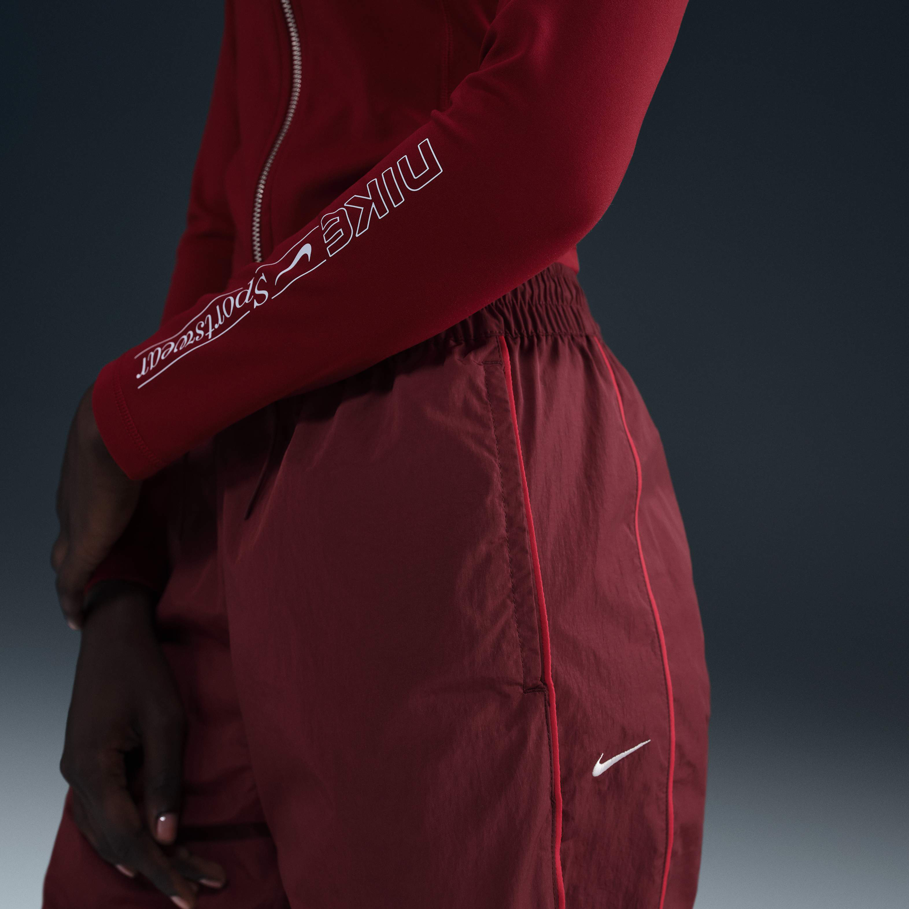 Nike Windrunner image number 2