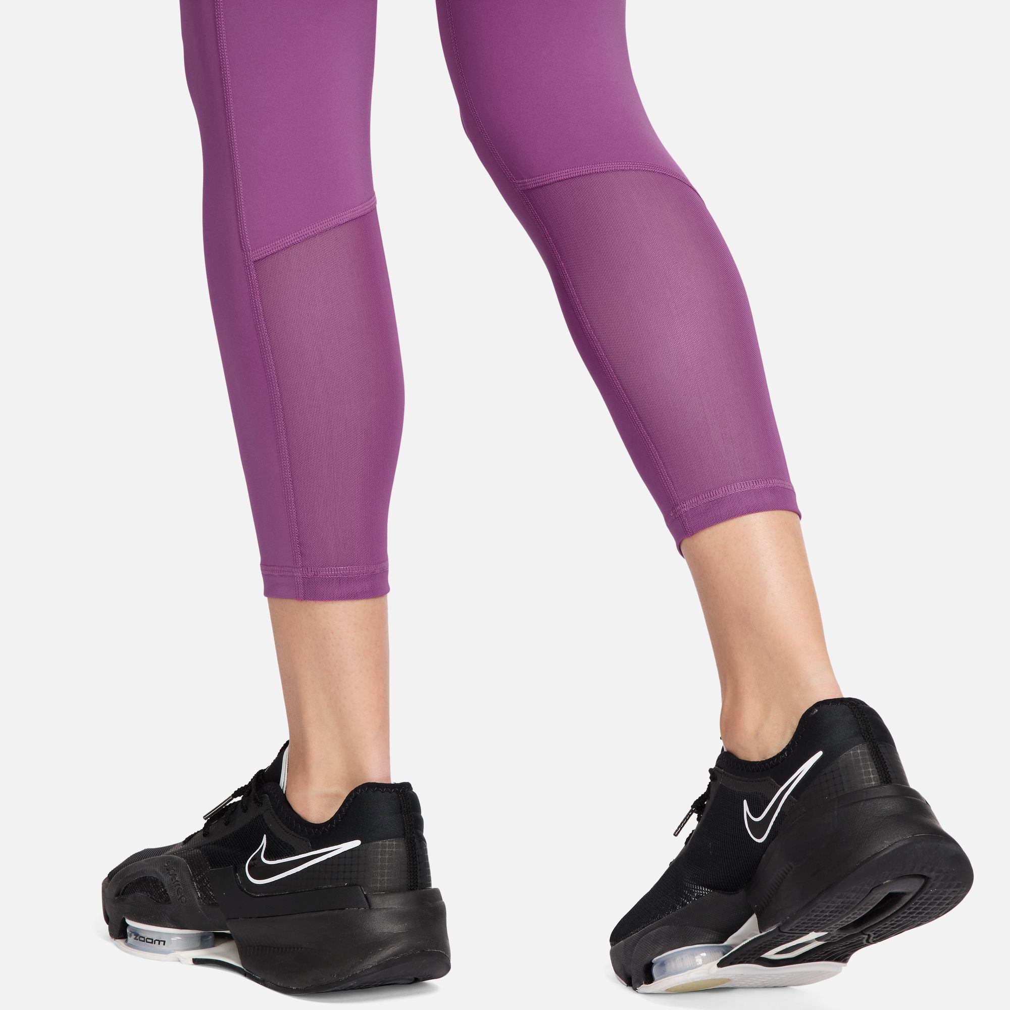 Nike Pro image number 2