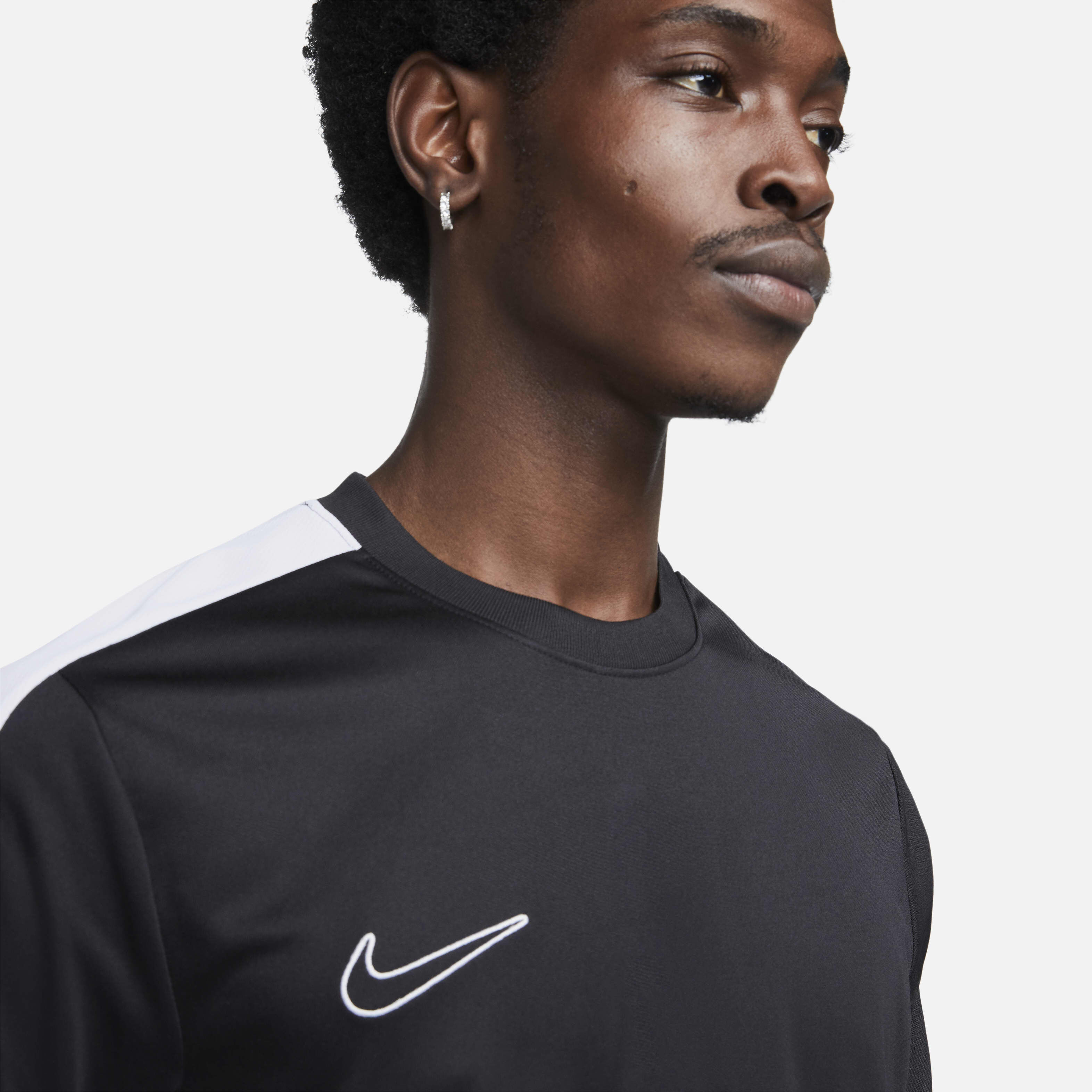 Nike Academy image number 2