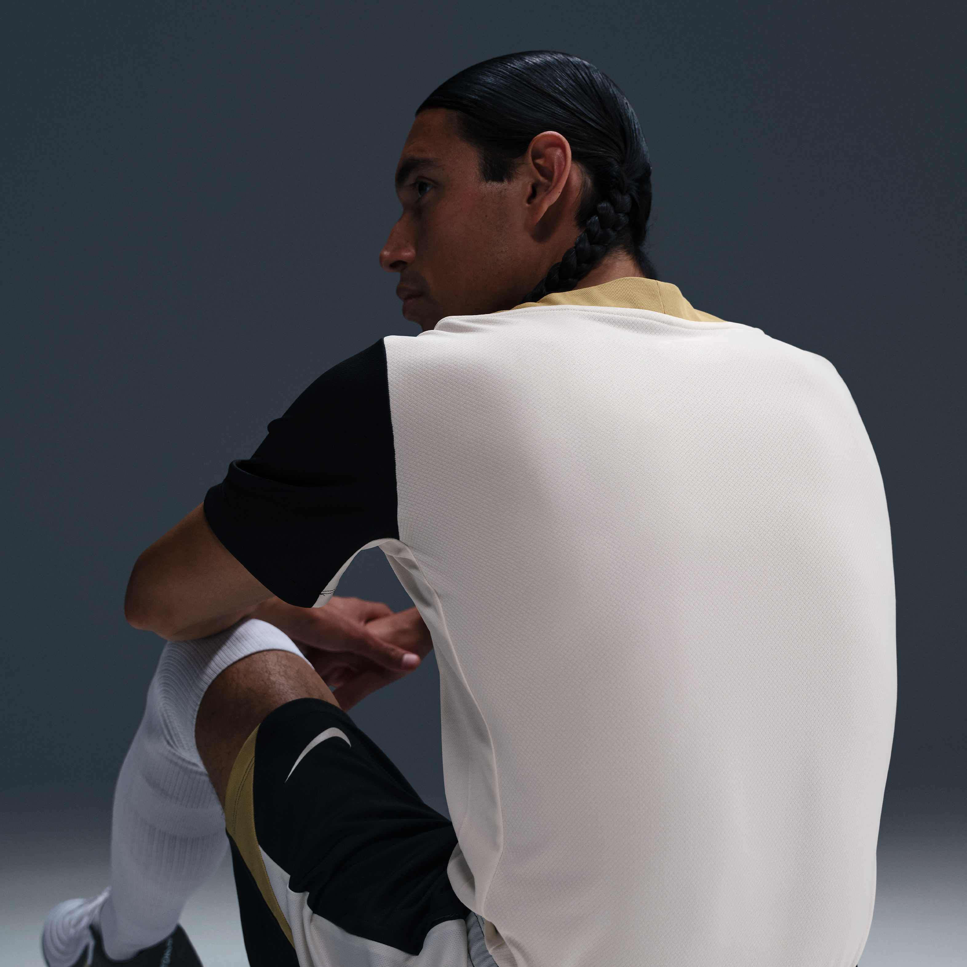 Nike Strike image number 1