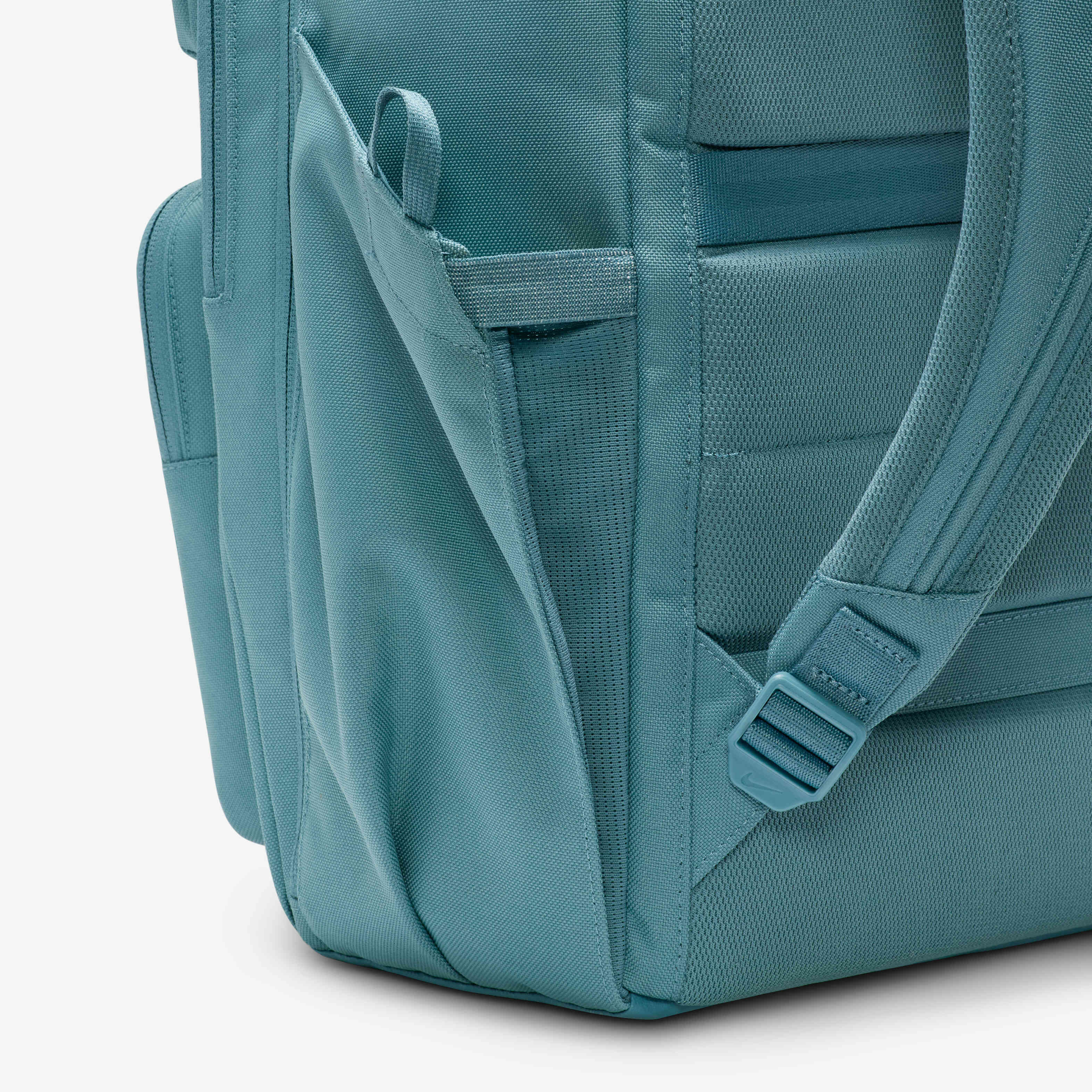 نايكي يوتليتي باور image number 12