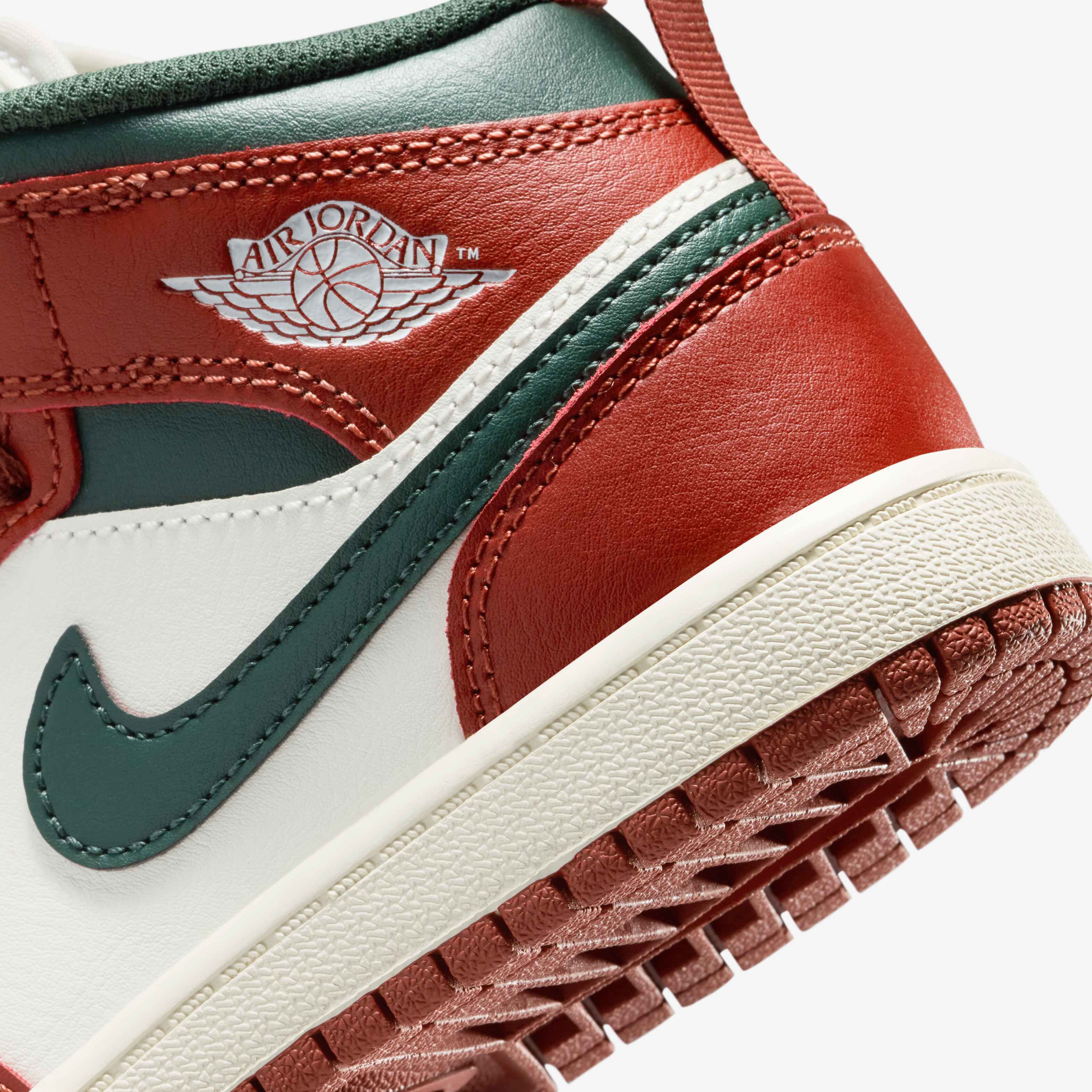 Jordan 1 Mid image number 7