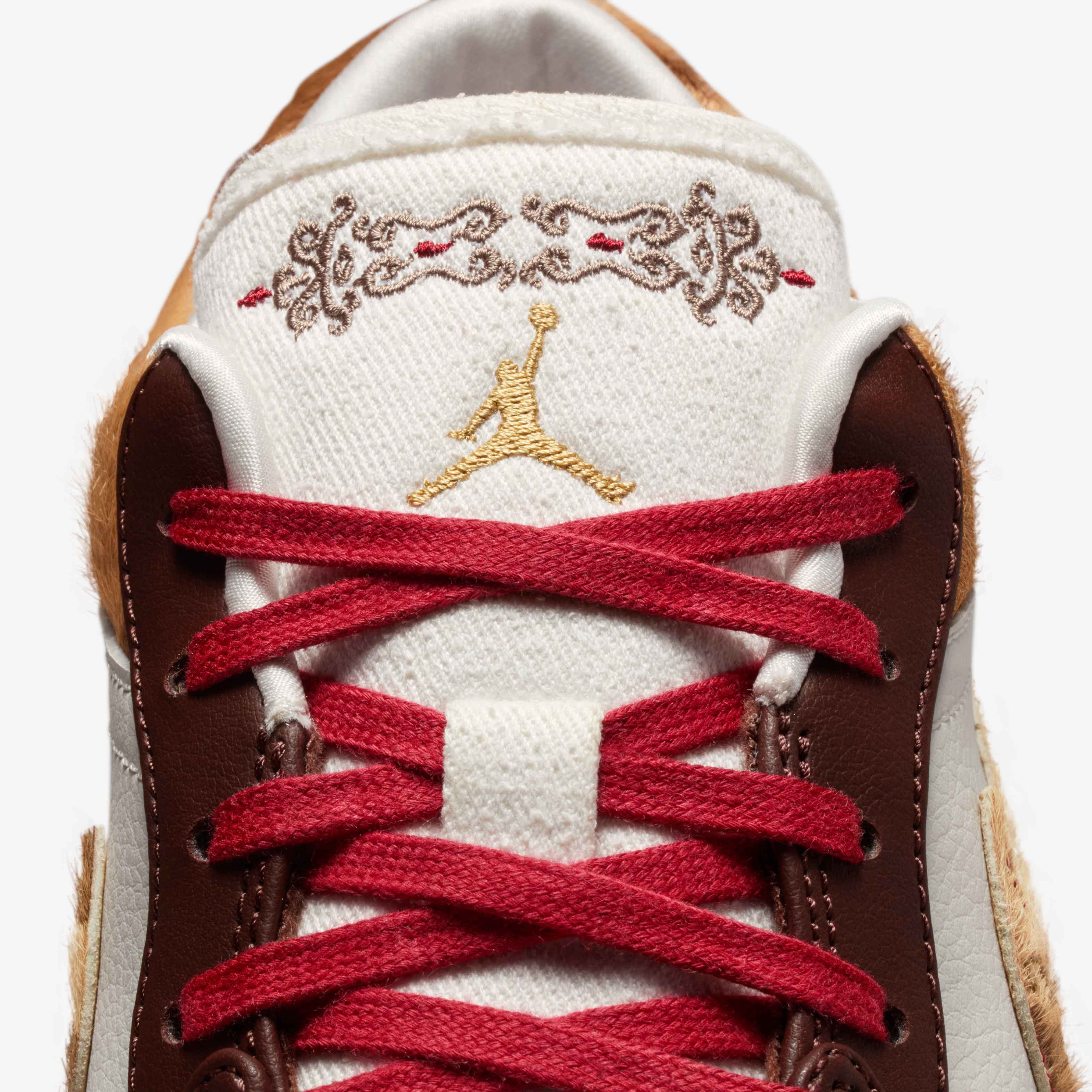Air Jordan 1 Low SE Lunar New Year image number 9