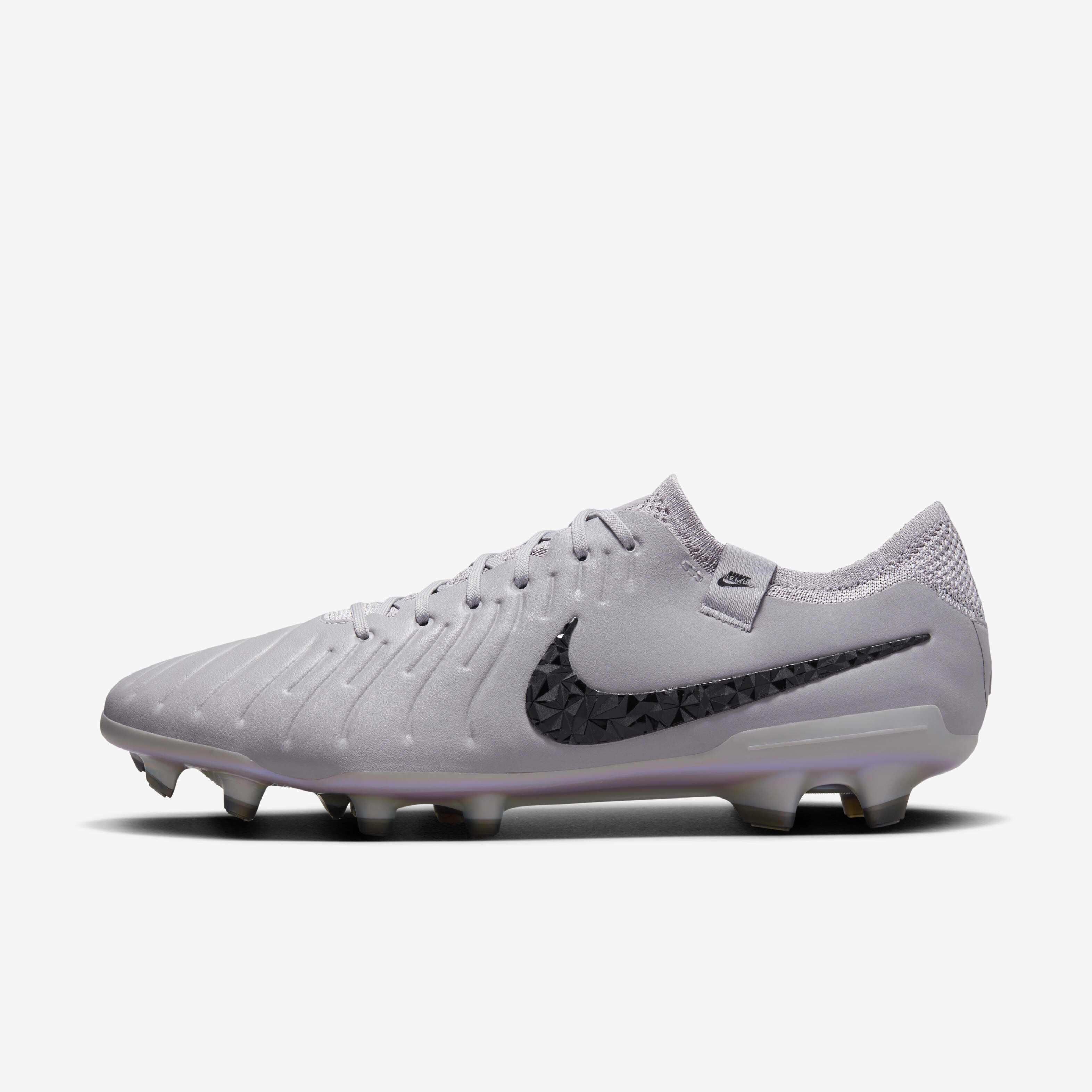 White nike tiempo boots store