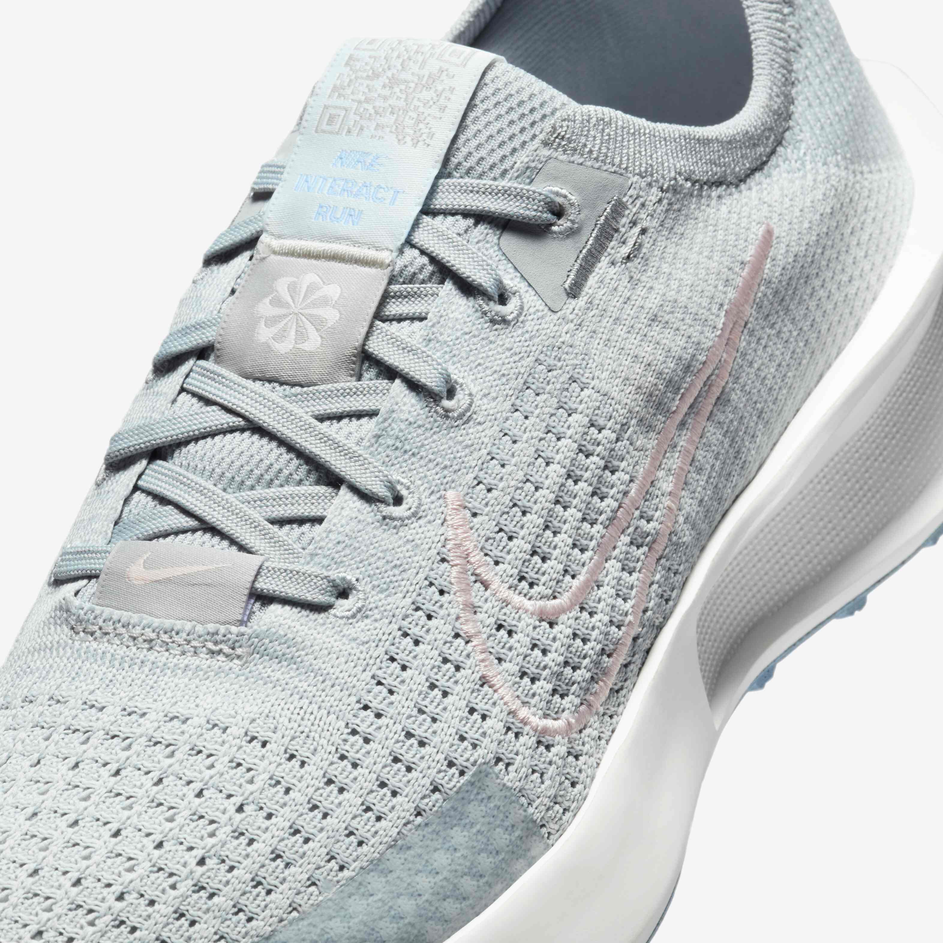 Nike Interact Run image number 6
