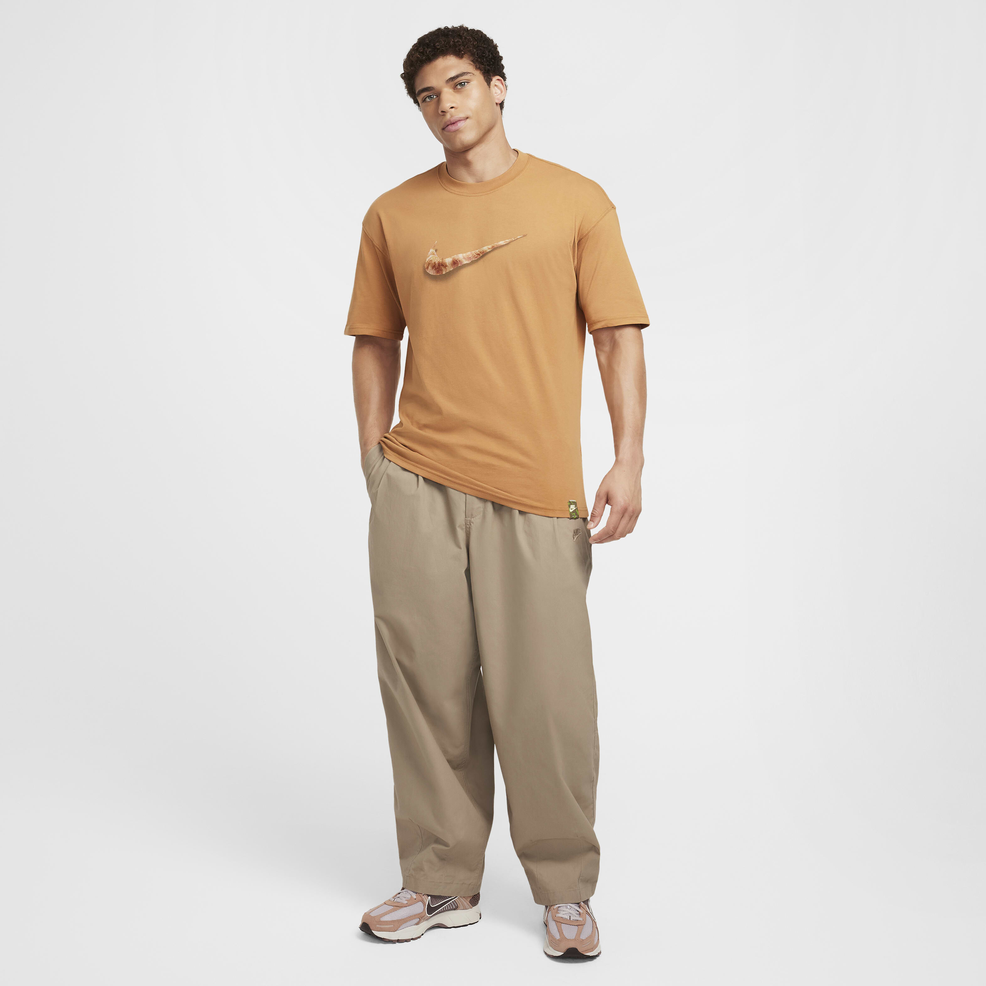 نايكي سبورتسوير image number 4